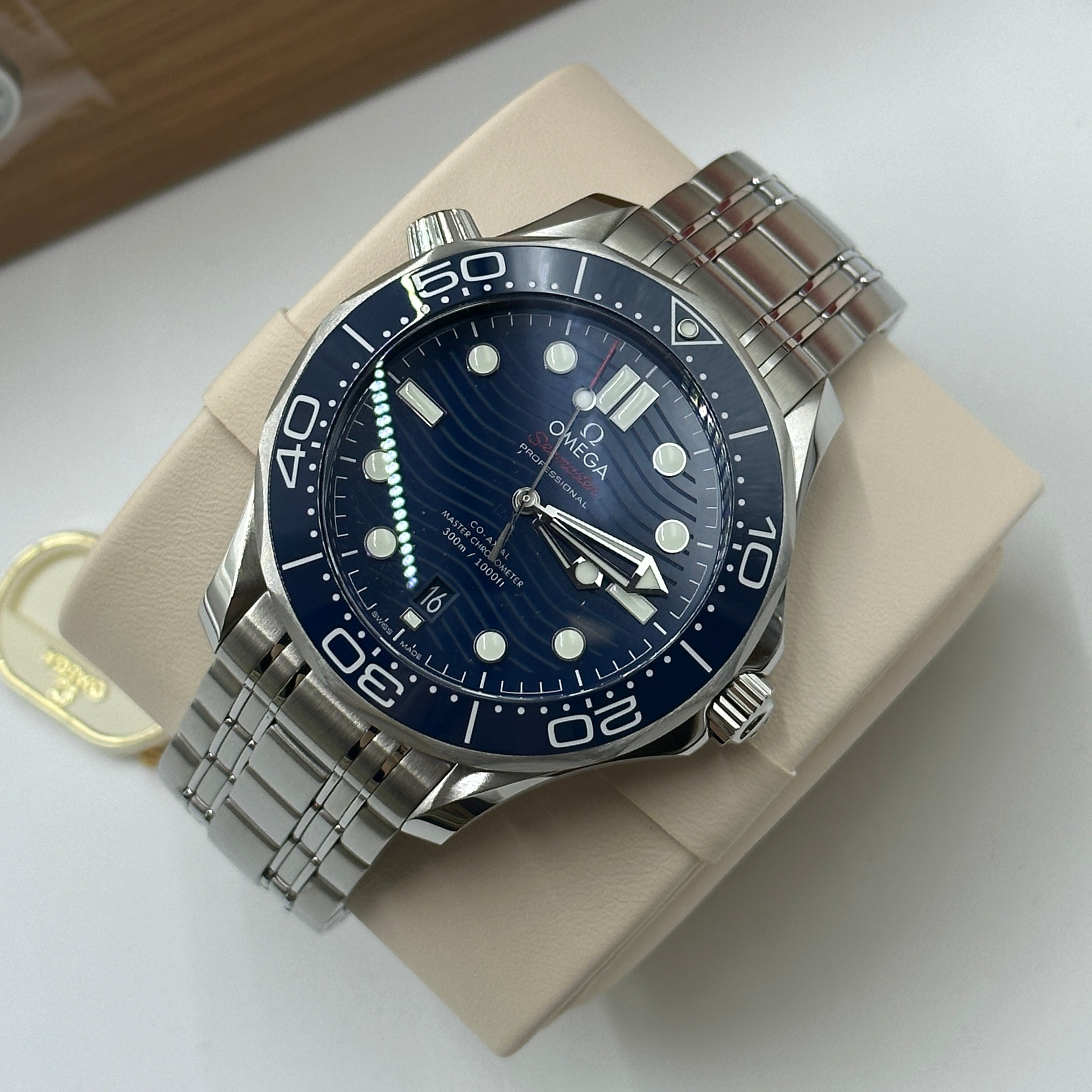 Omega Seamaster Diver 300M 210.30.42.20.03.001