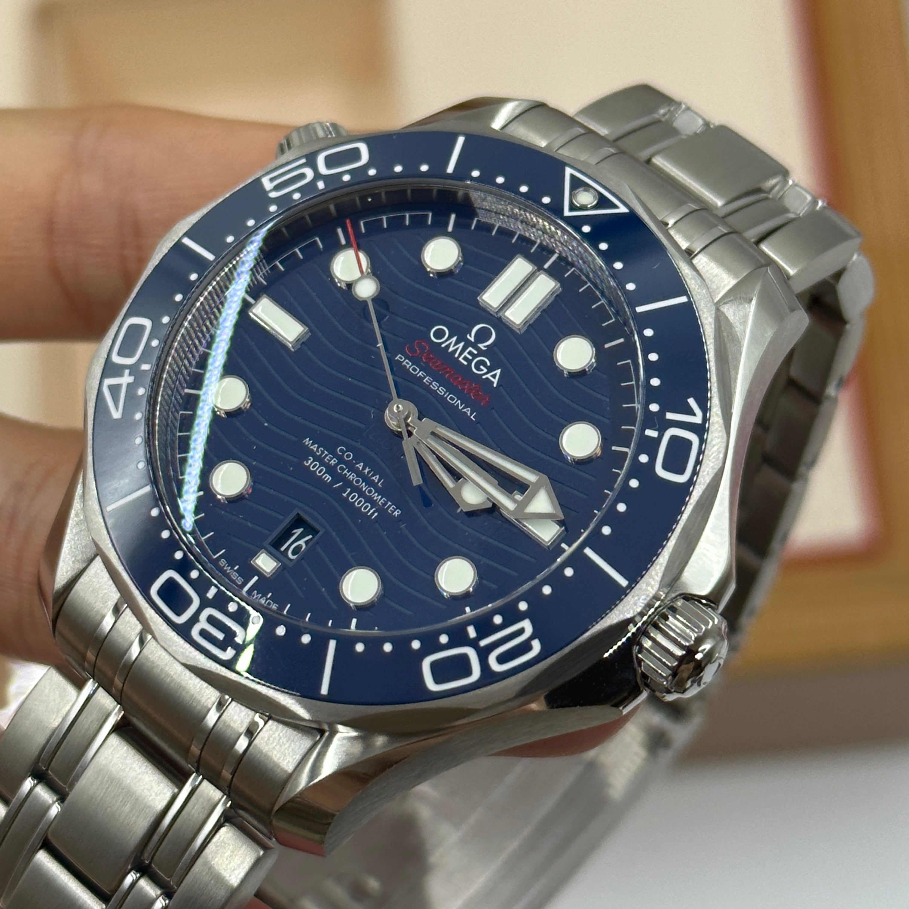 Omega Seamaster Diver 300M 210.30.42.20.03.001