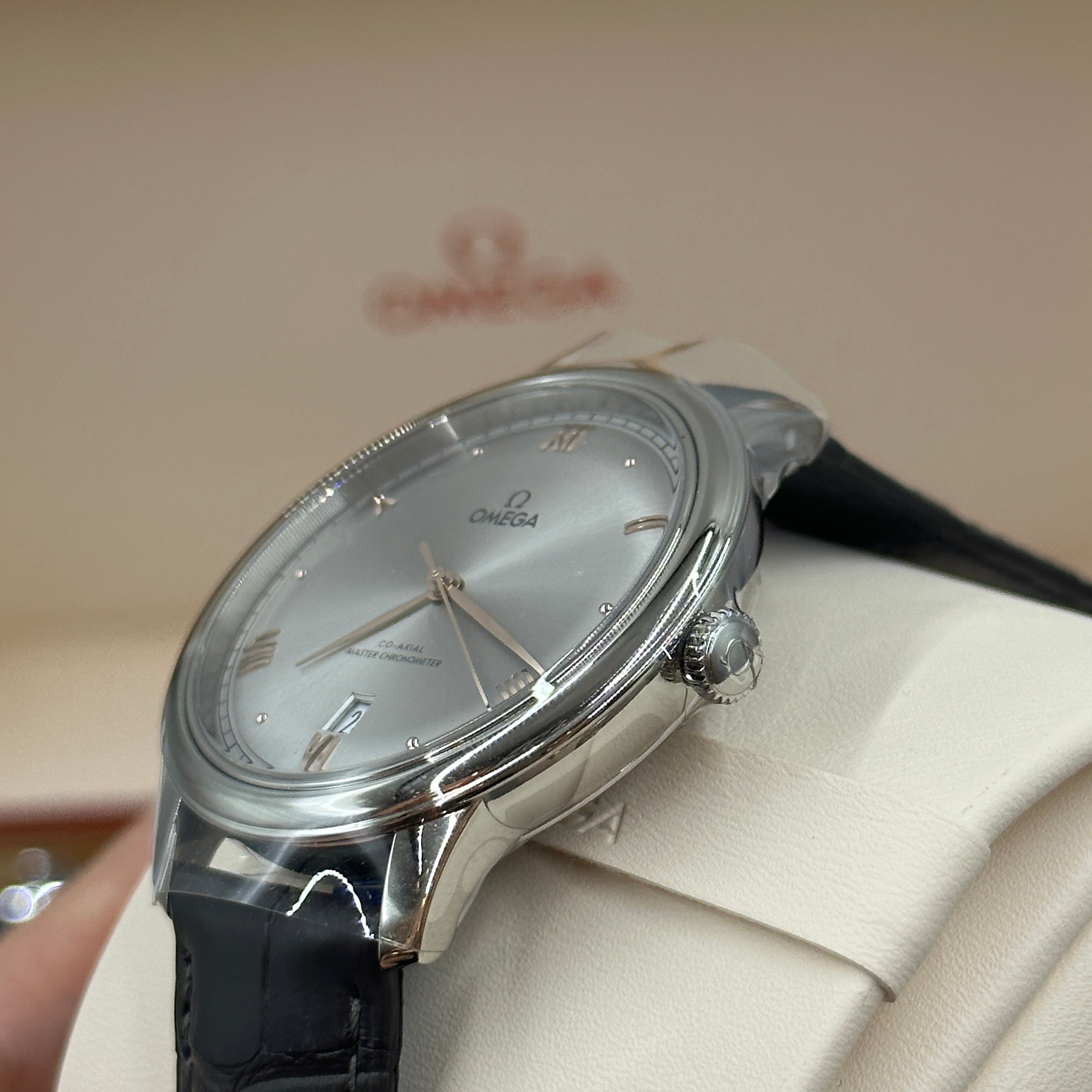 Omega 434.13.40.20.06.001 De Ville Master Chronometer Stainless Steel / Silver 2026