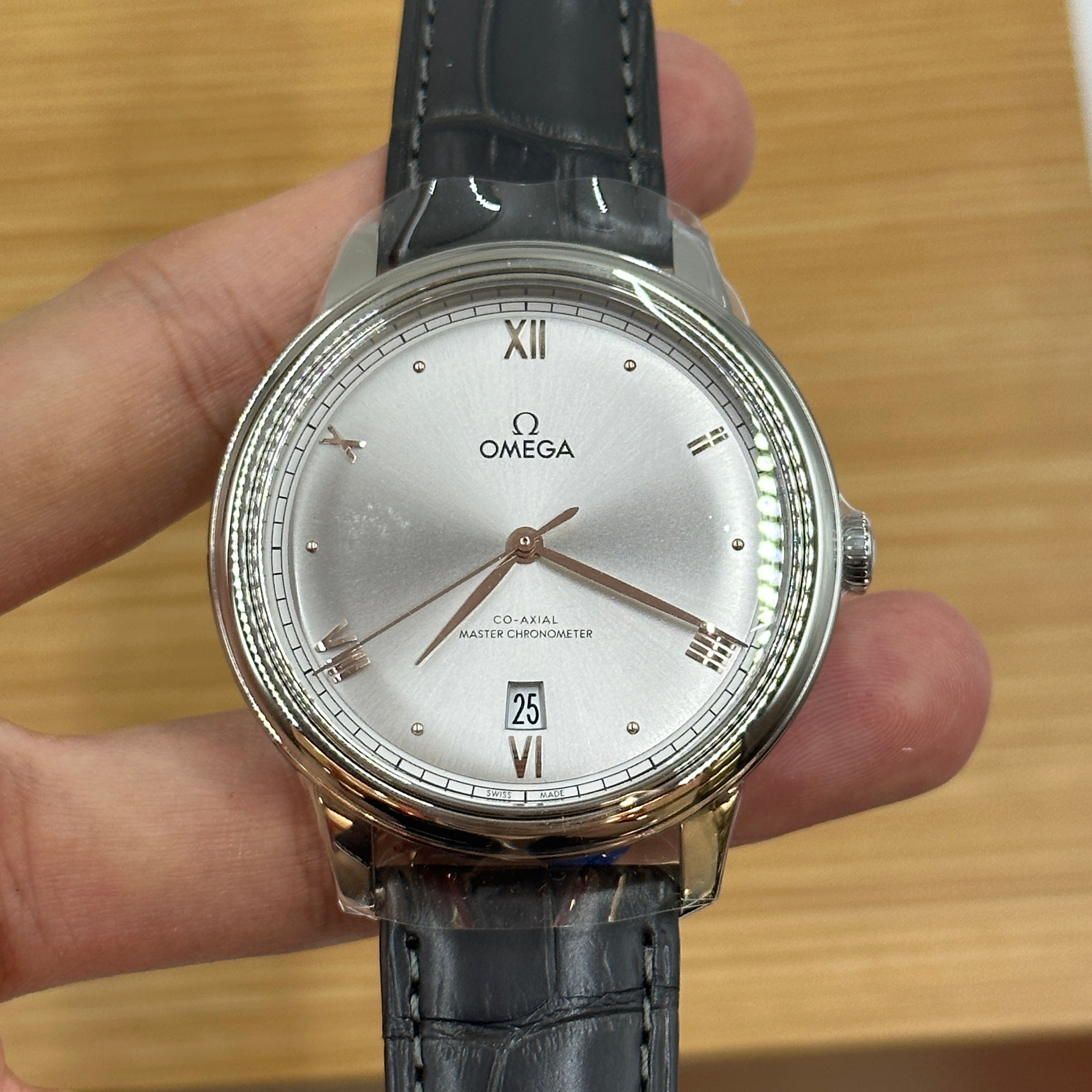 Omega 434.13.40.20.06.001 De Ville Master Chronometer Stainless Steel / Silver 2026