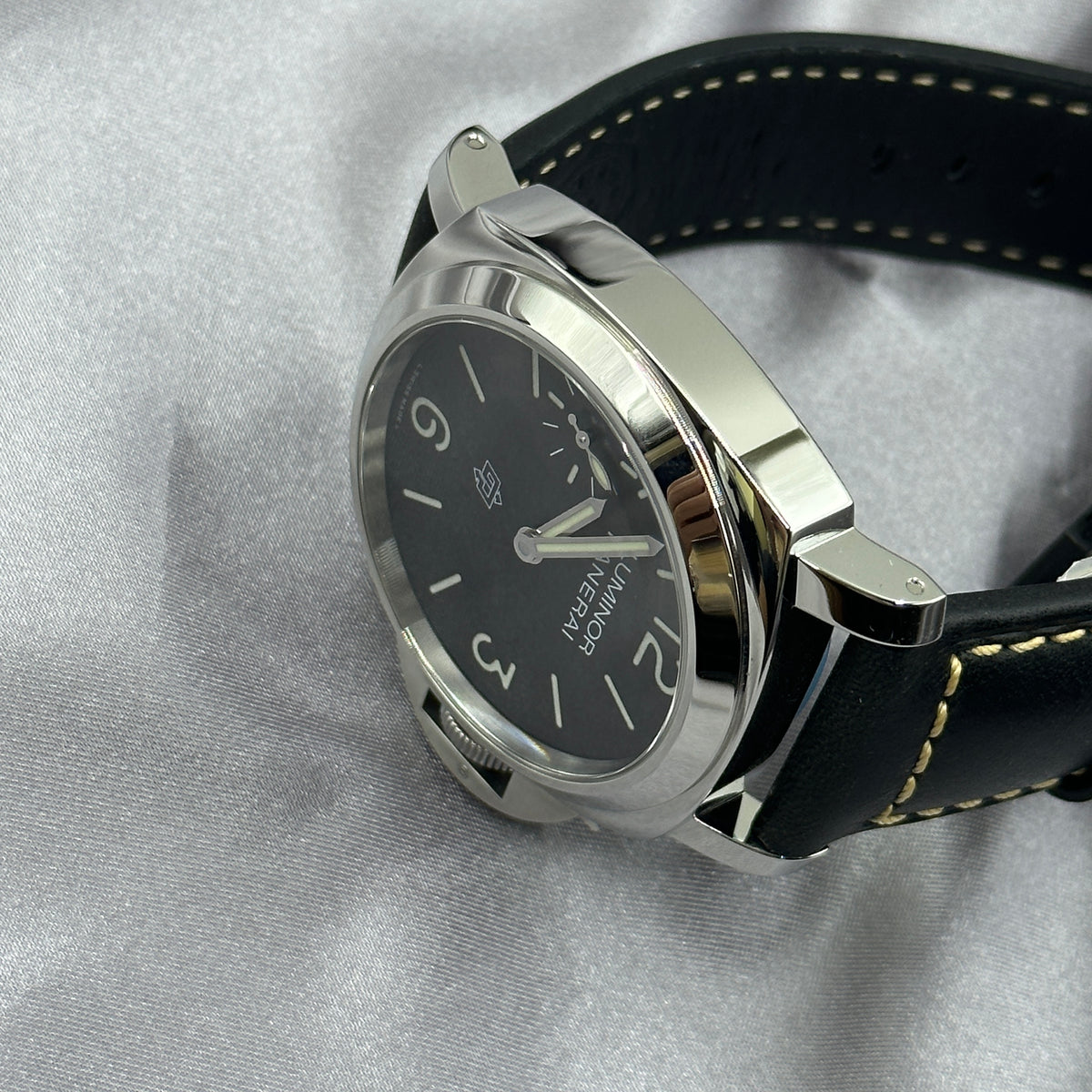 Panerai Luminor Logo 44mm PAM01084 2026