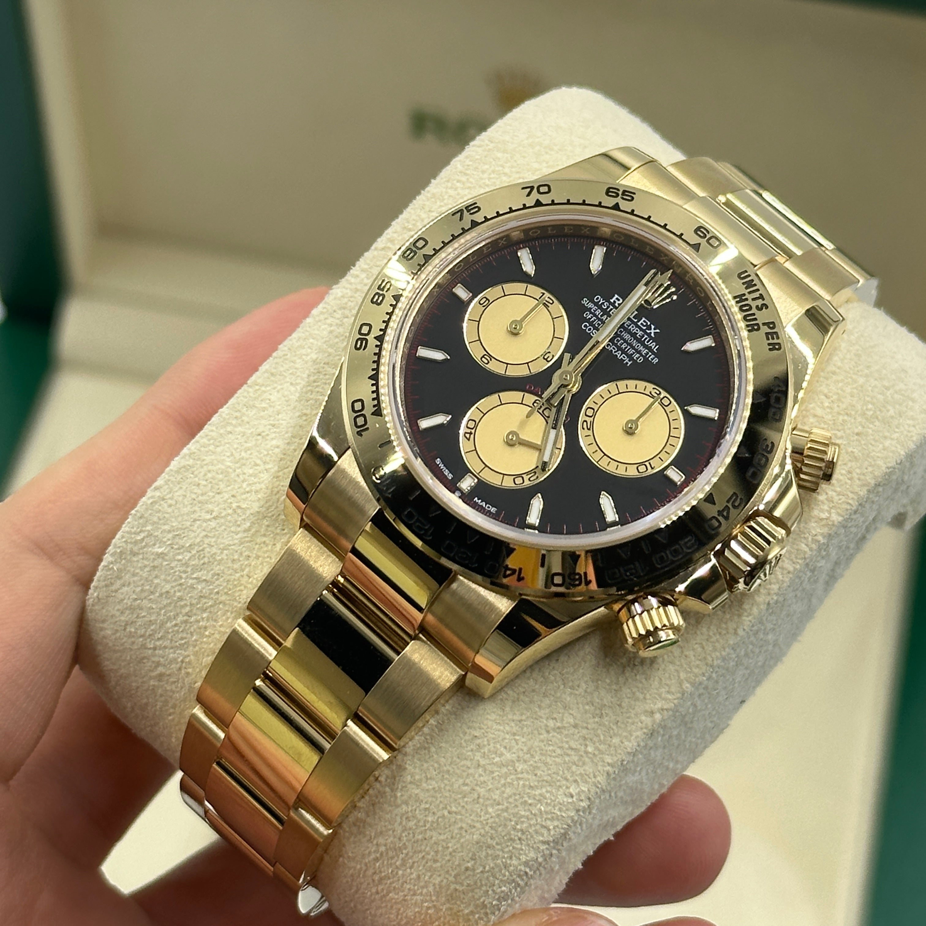 Rolex Cosmograph Daytona 126508 Intense black and champagne-colour