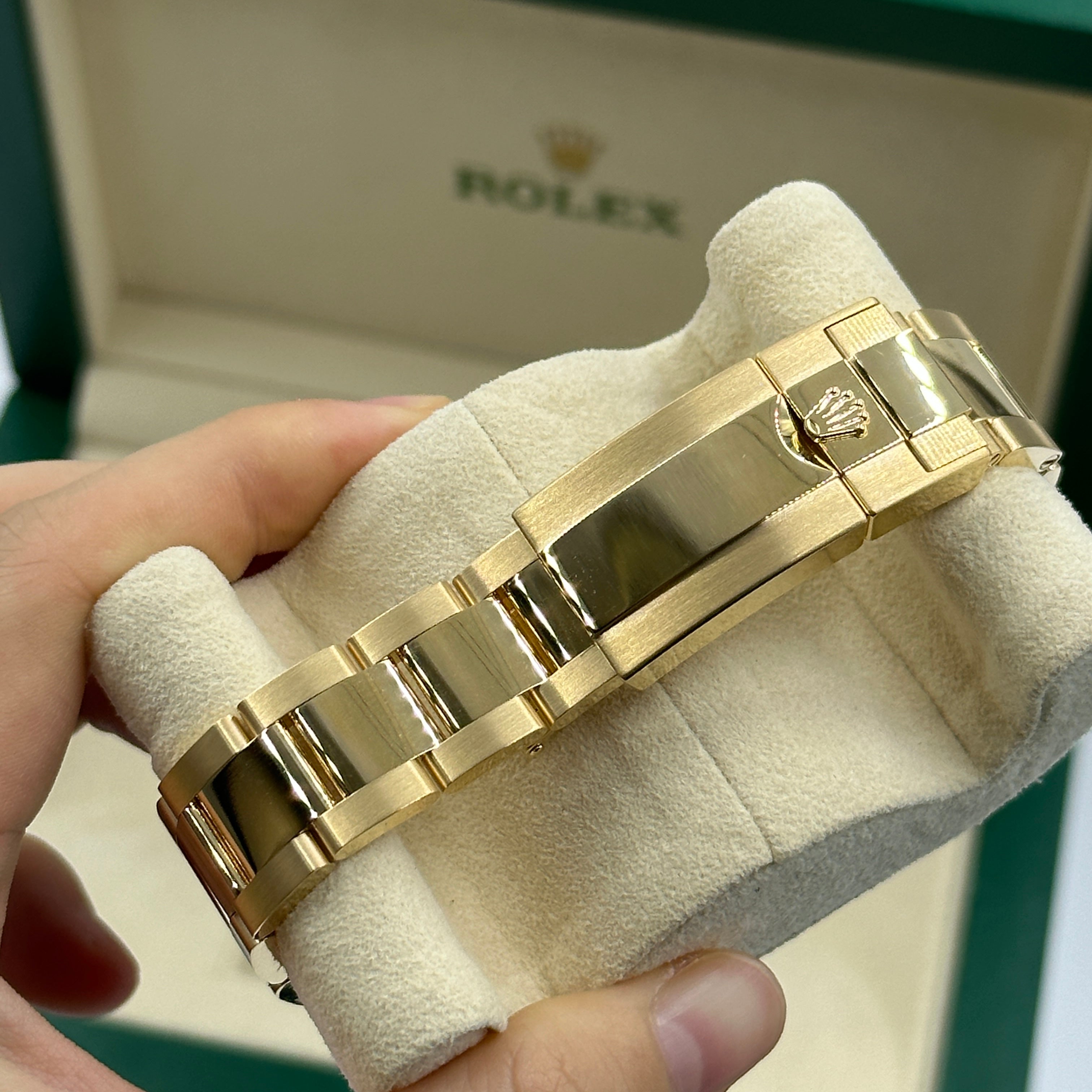 Rolex Cosmograph Daytona 126508 Intense black and champagne-colour