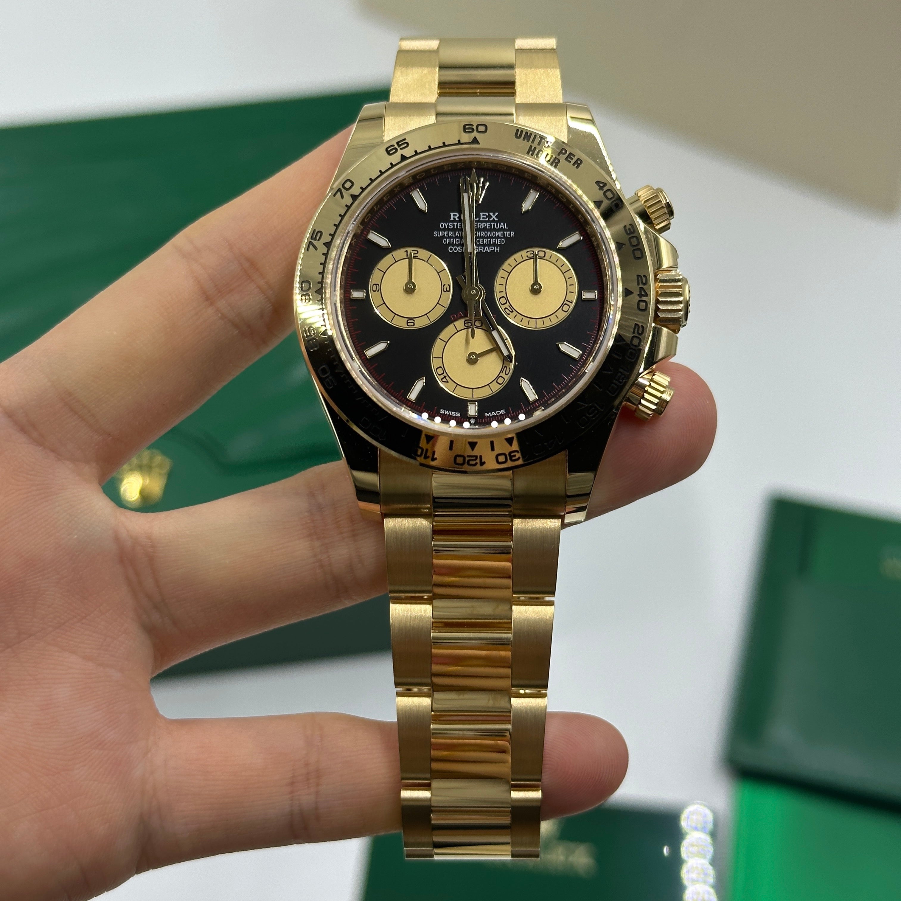 Rolex Cosmograph Daytona 126508 Intense black and champagne-colour