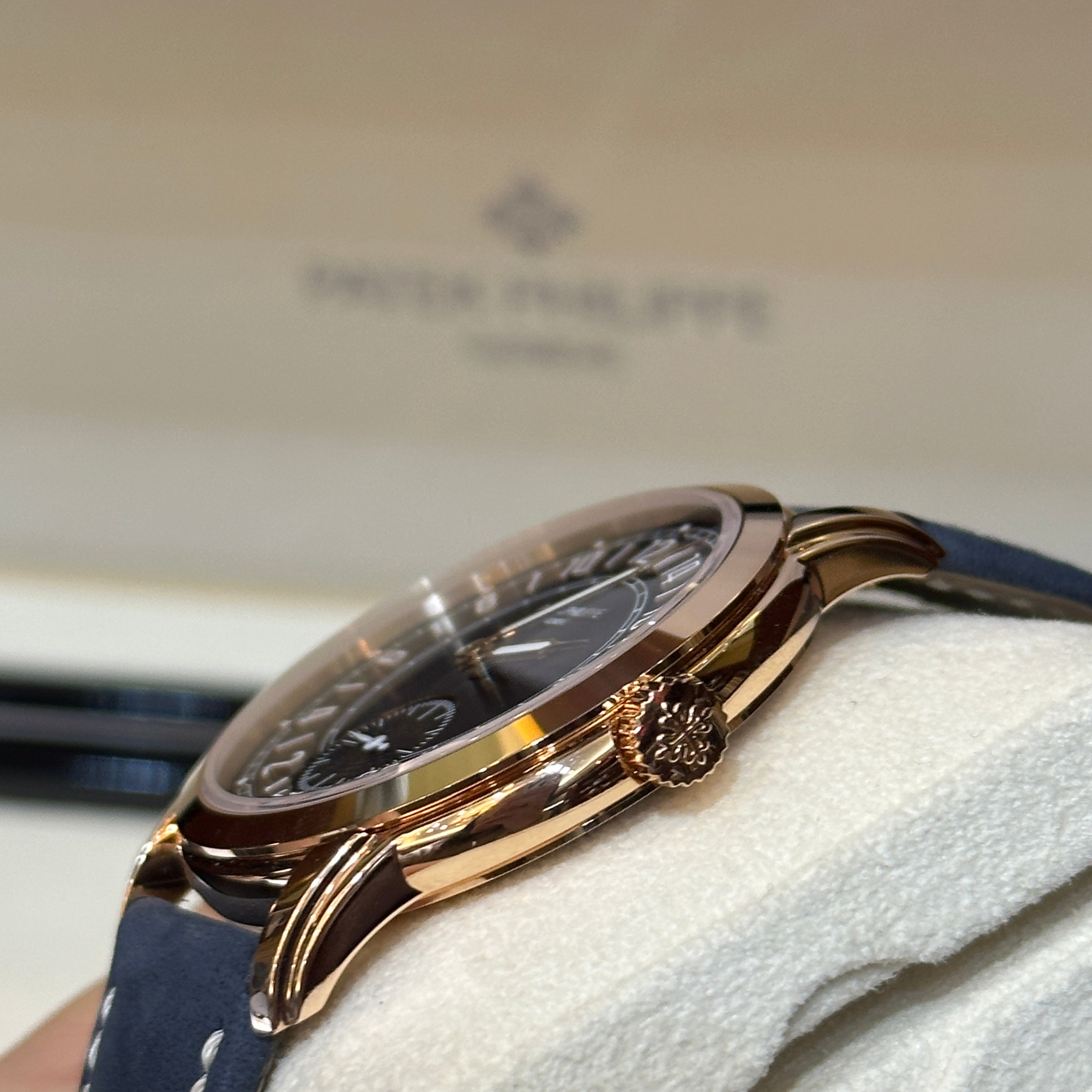 Patek Philippe Complications Travel Time 24H 5224R‑001 Rose Gold 42 mm