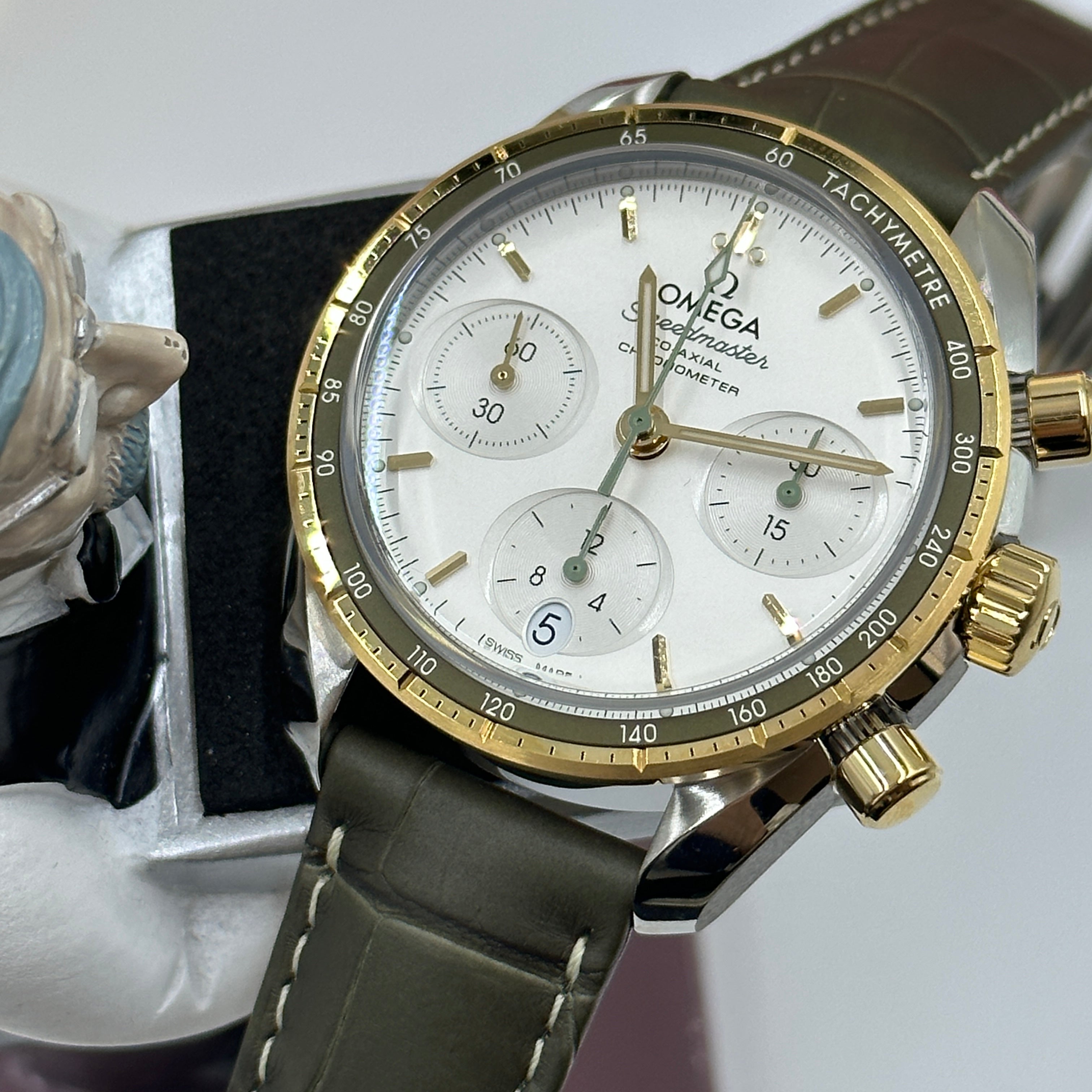 Omega Speedmaster 324.23.38.50.02.001  2026