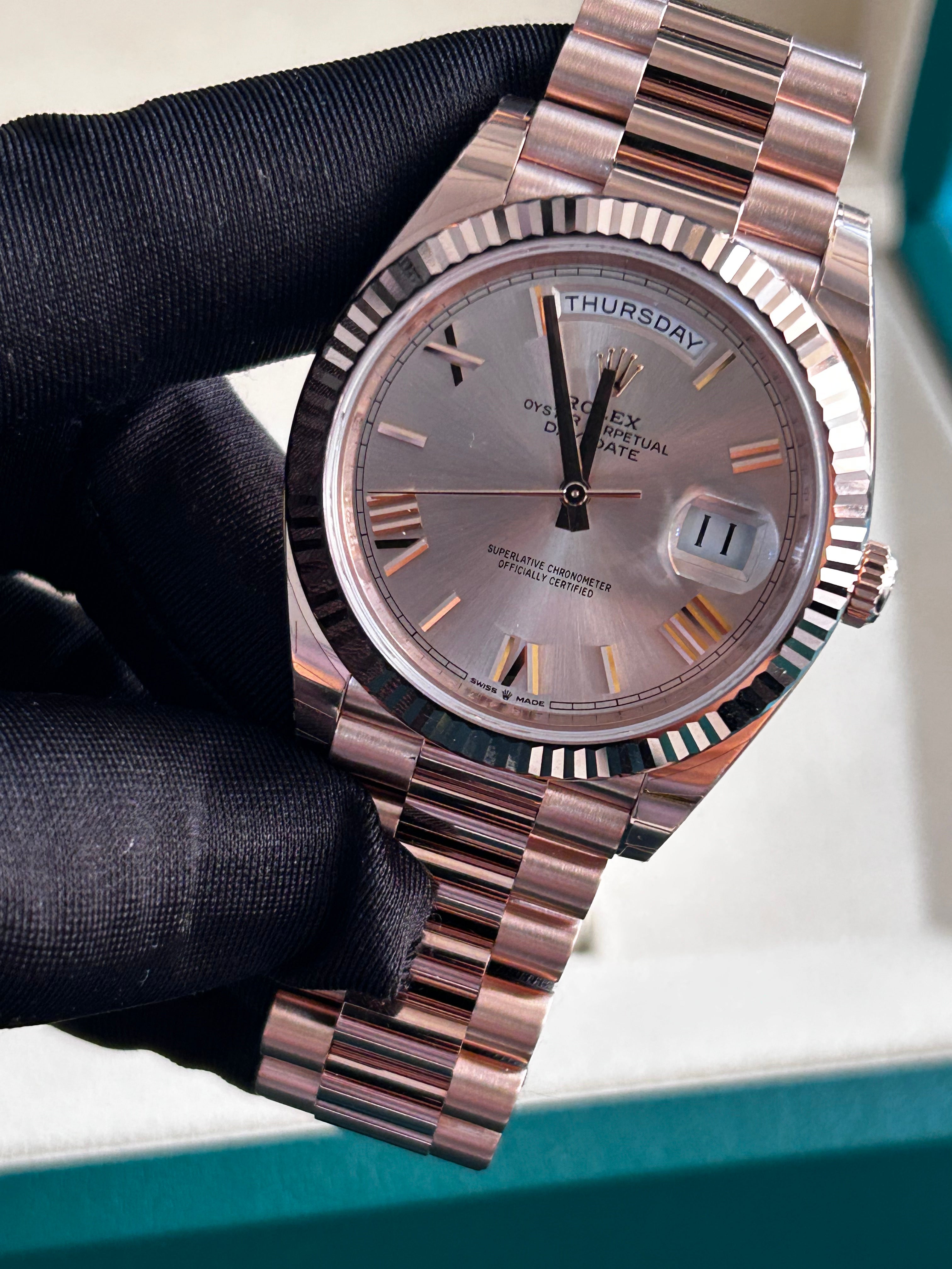 Rolex Day-Date 40 228235 Sundust Roman 2025 – EW Watches