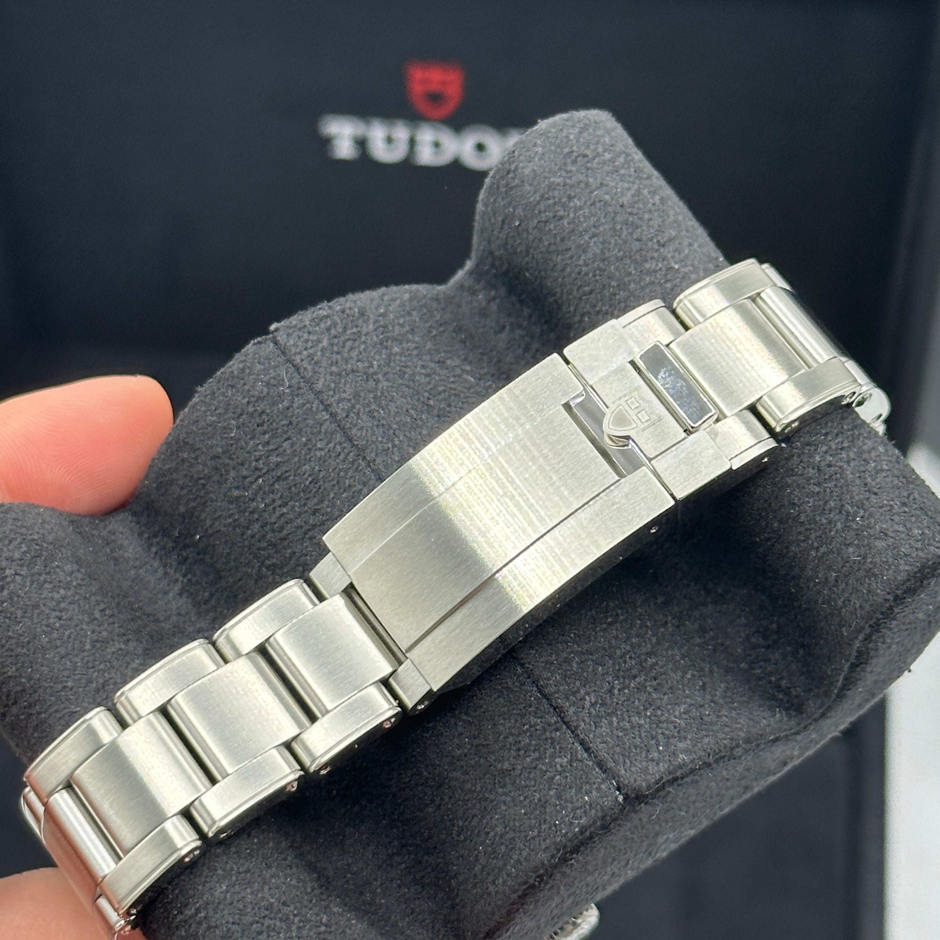 Tudor Black Bay 54 M79000N-0001