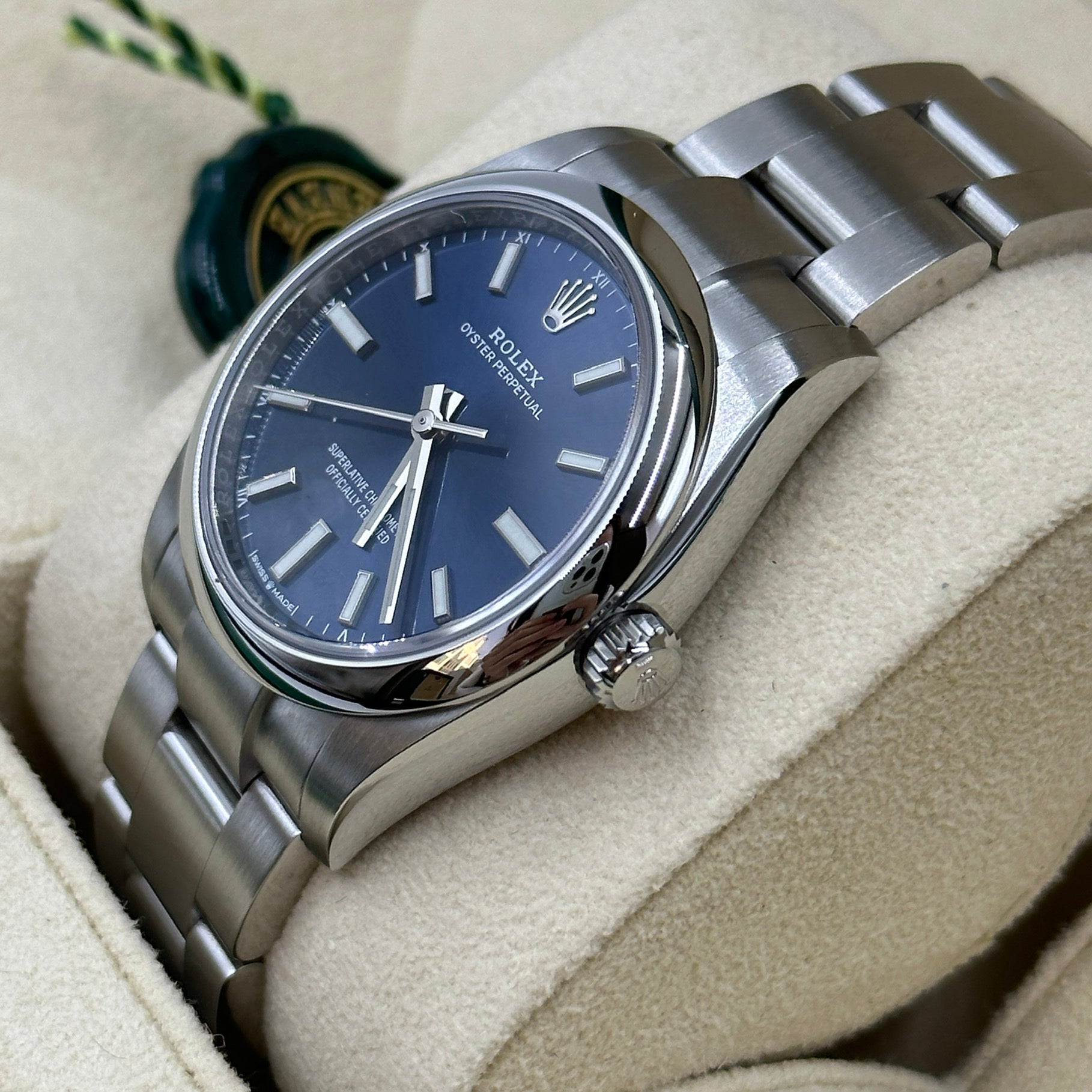 Rolex Oyster Perpetual 34 124200-0003 Blue Index 2025