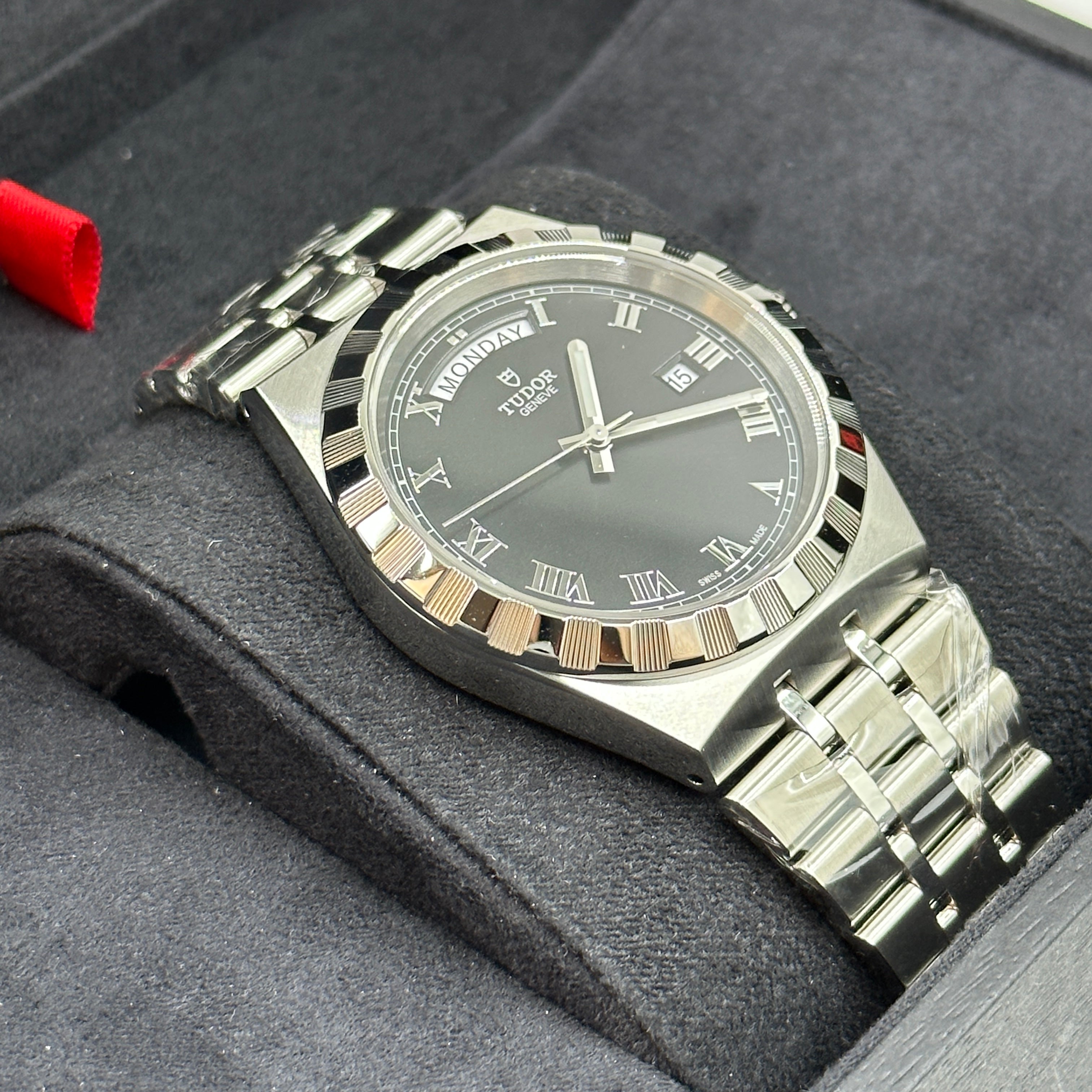 Tudor Royal M28600-0003 Black Roman