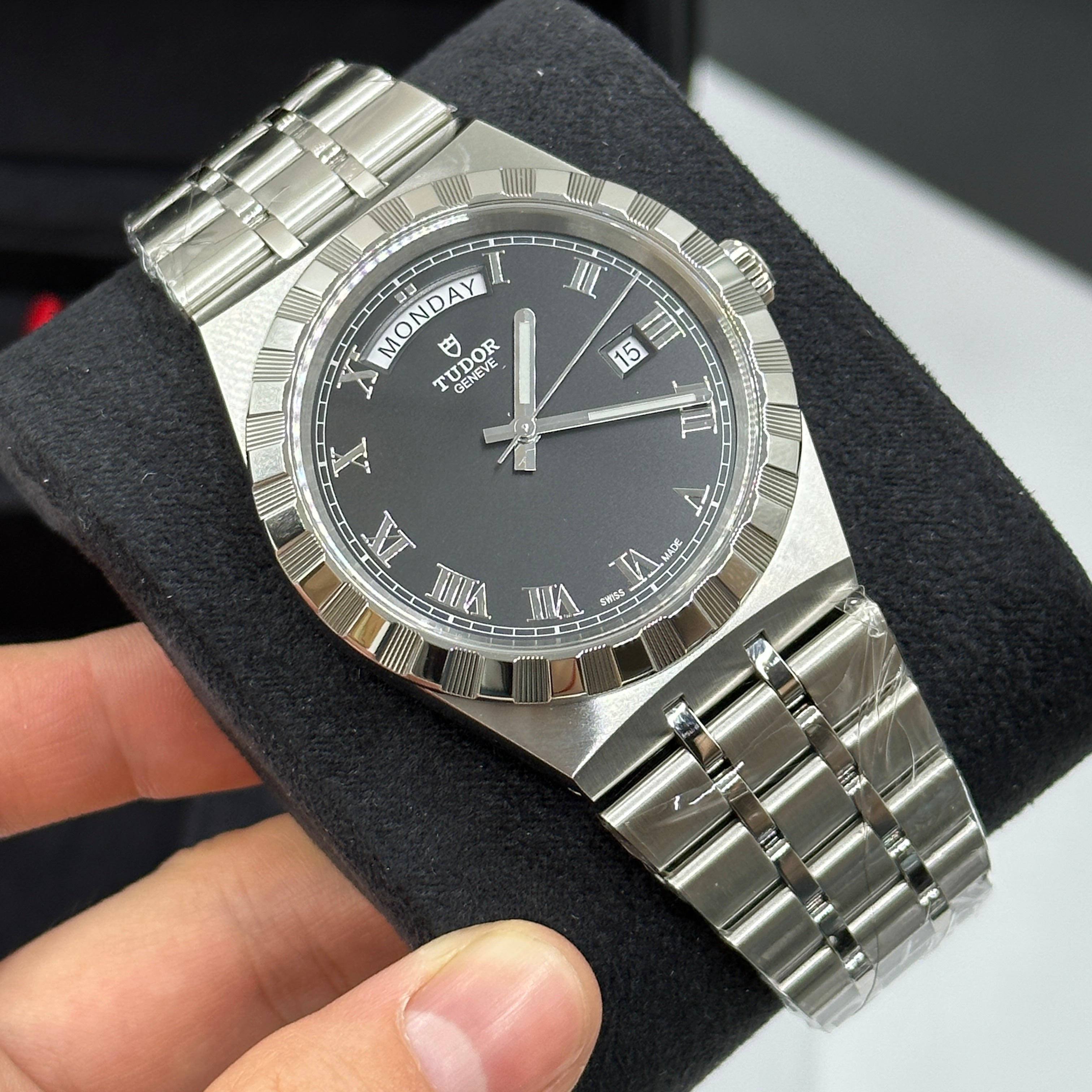 Tudor Royal M28600-0003 Black Roman