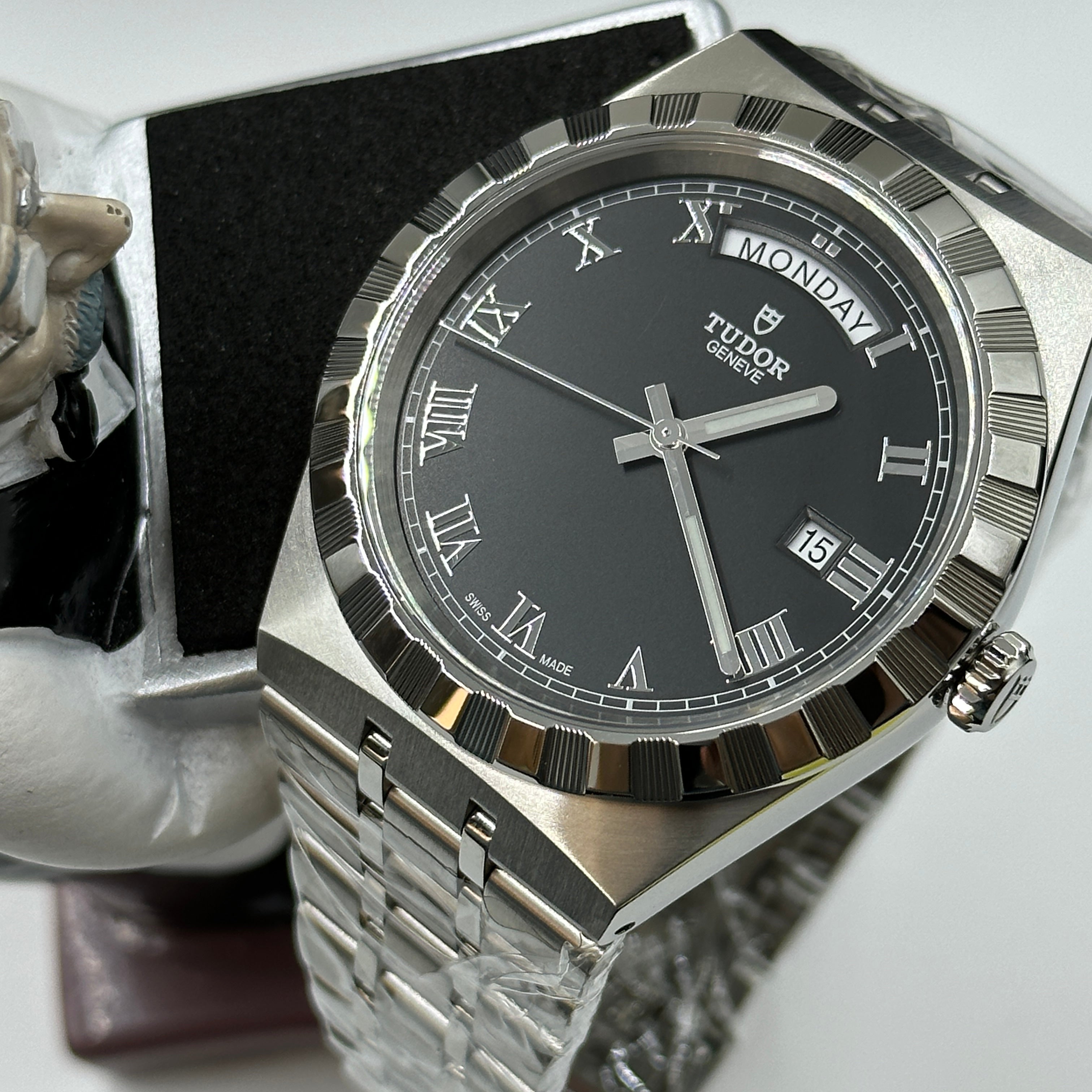 Tudor Royal M28600-0003 Black Roman