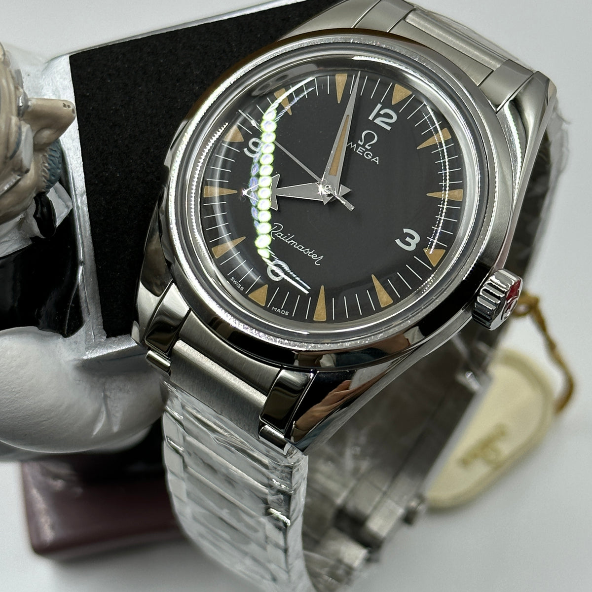 Omega Seamaster Railmaster 220.10.38.20.01.002 2026