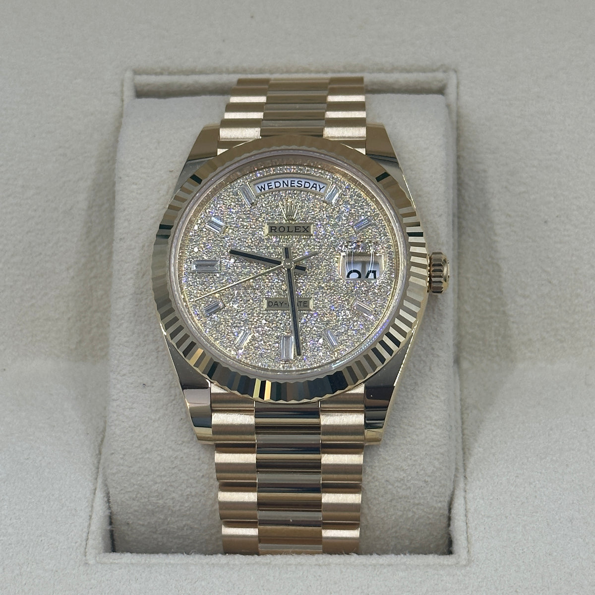 Rolex Day-Date 40 228238A Pave 2026