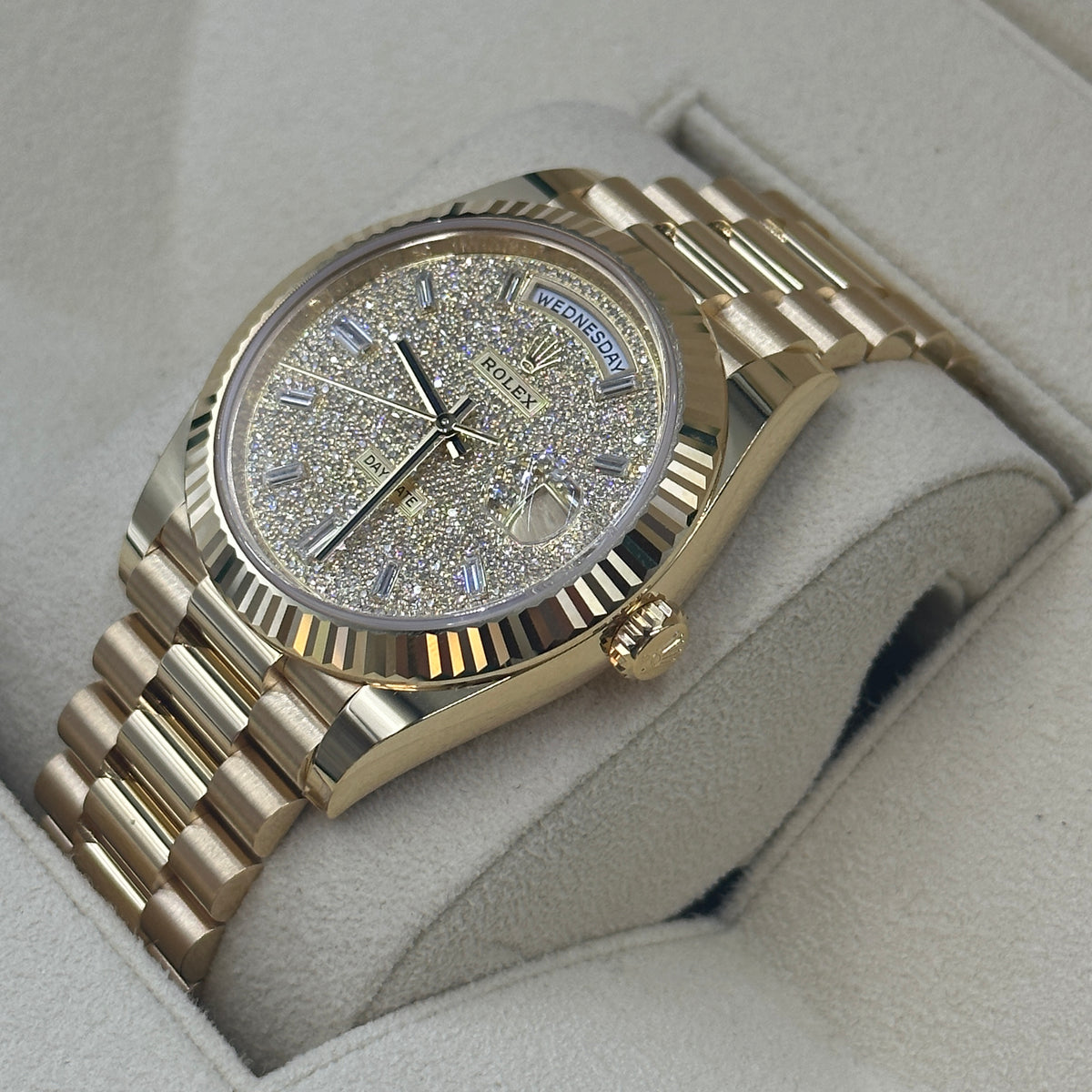 Rolex Day-Date 40 228238A Pave 2026