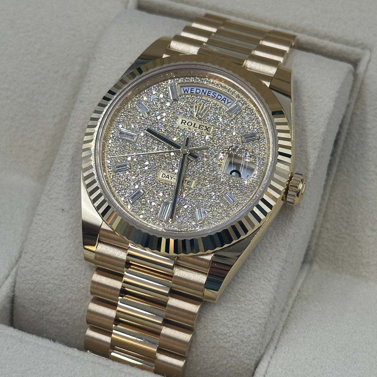 Rolex Day-Date 40 228238A Pave 2026