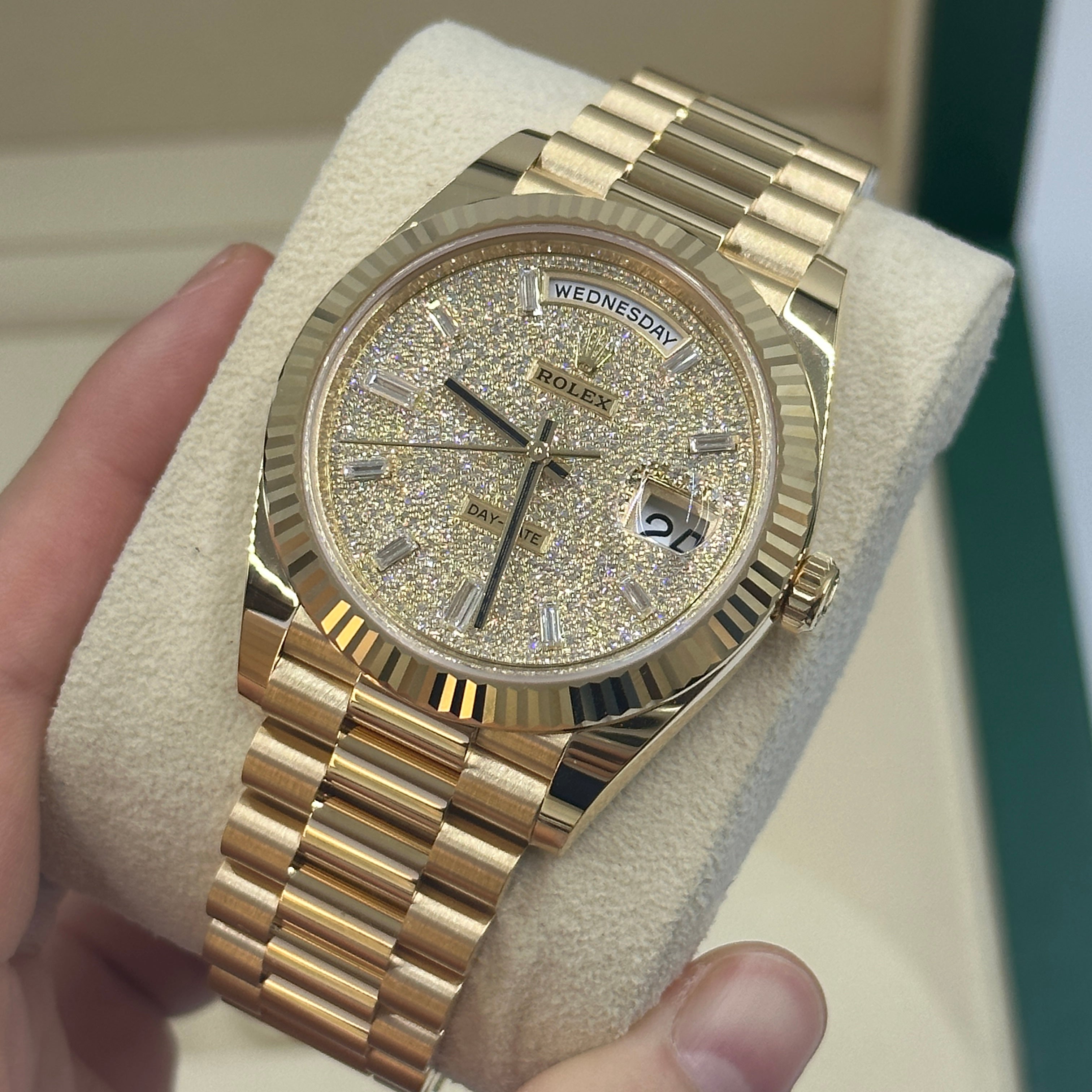 Rolex Day-Date 40 228238A Pave 2025