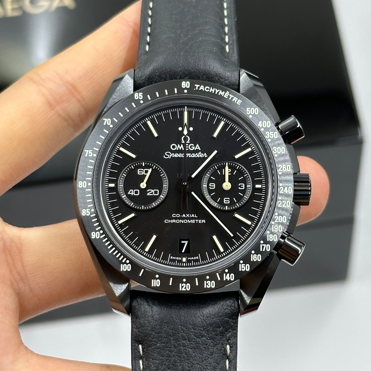 Omega 311.92.44.51.01.004 Speedmaster Moonwatch Co-Axial Dark Side of the Moon Pitch Black 2026