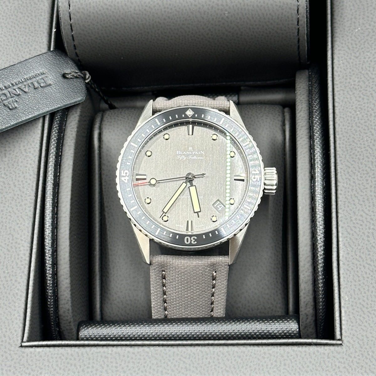 Blancpain Fifty Fathoms Bathyscaphe 43 Mm 5000 1210 G52A 2026