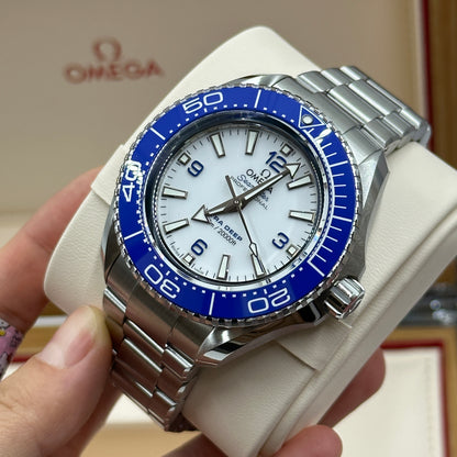 Omega  Seamaster Planet Ocean 6000M €10.200 215.30.46.21.04.001 2026