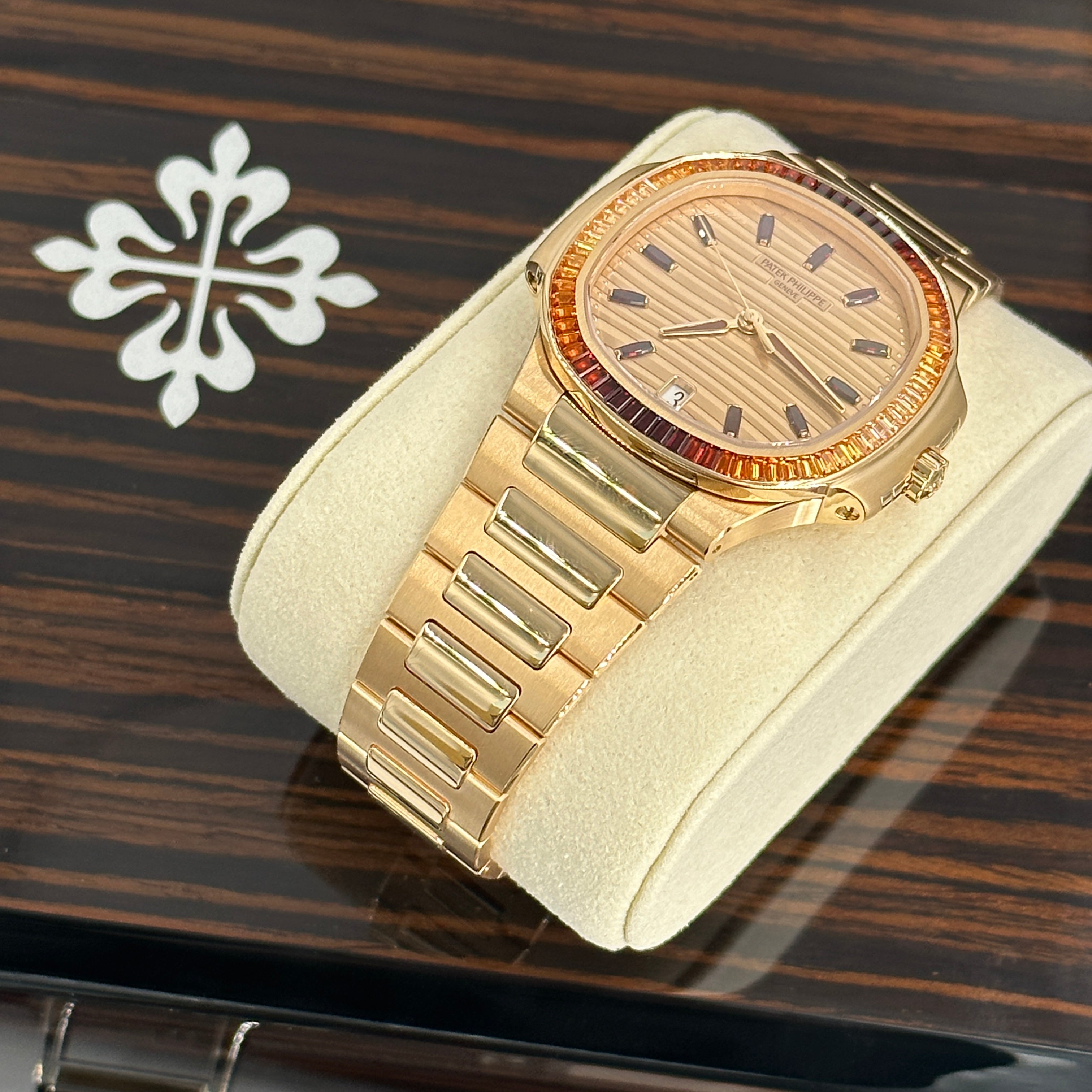 Patek Philippe Nautilus  7118/1300R-001