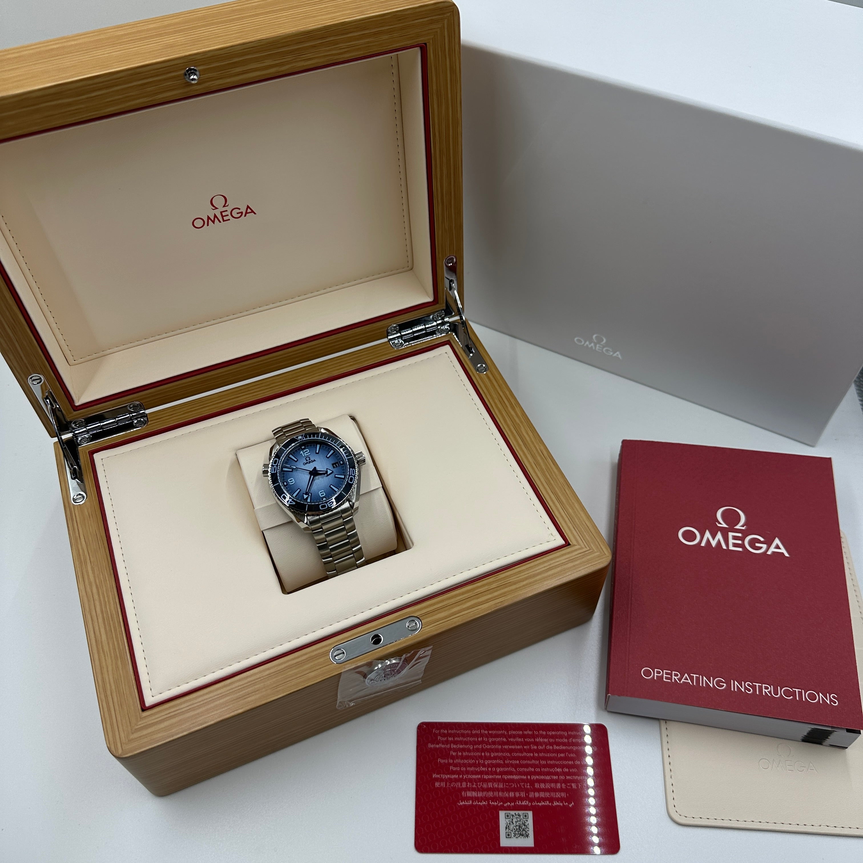 Omega Seamaster Planet Ocean 600m Co-axial Master Summer Blue 215.30.40.20.03.002