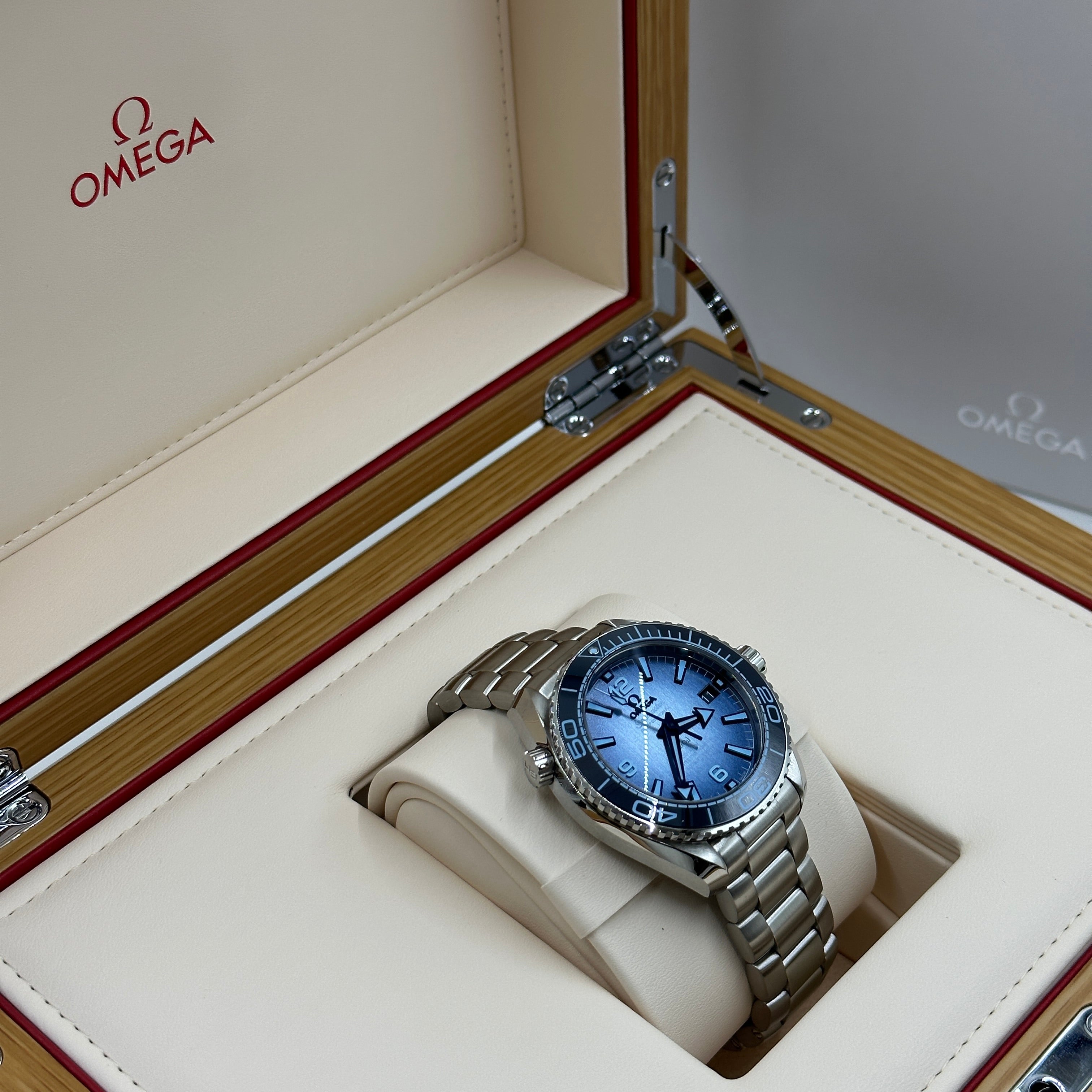 Omega Seamaster Planet Ocean 600m Co-axial Master Summer Blue 215.30.40.20.03.002