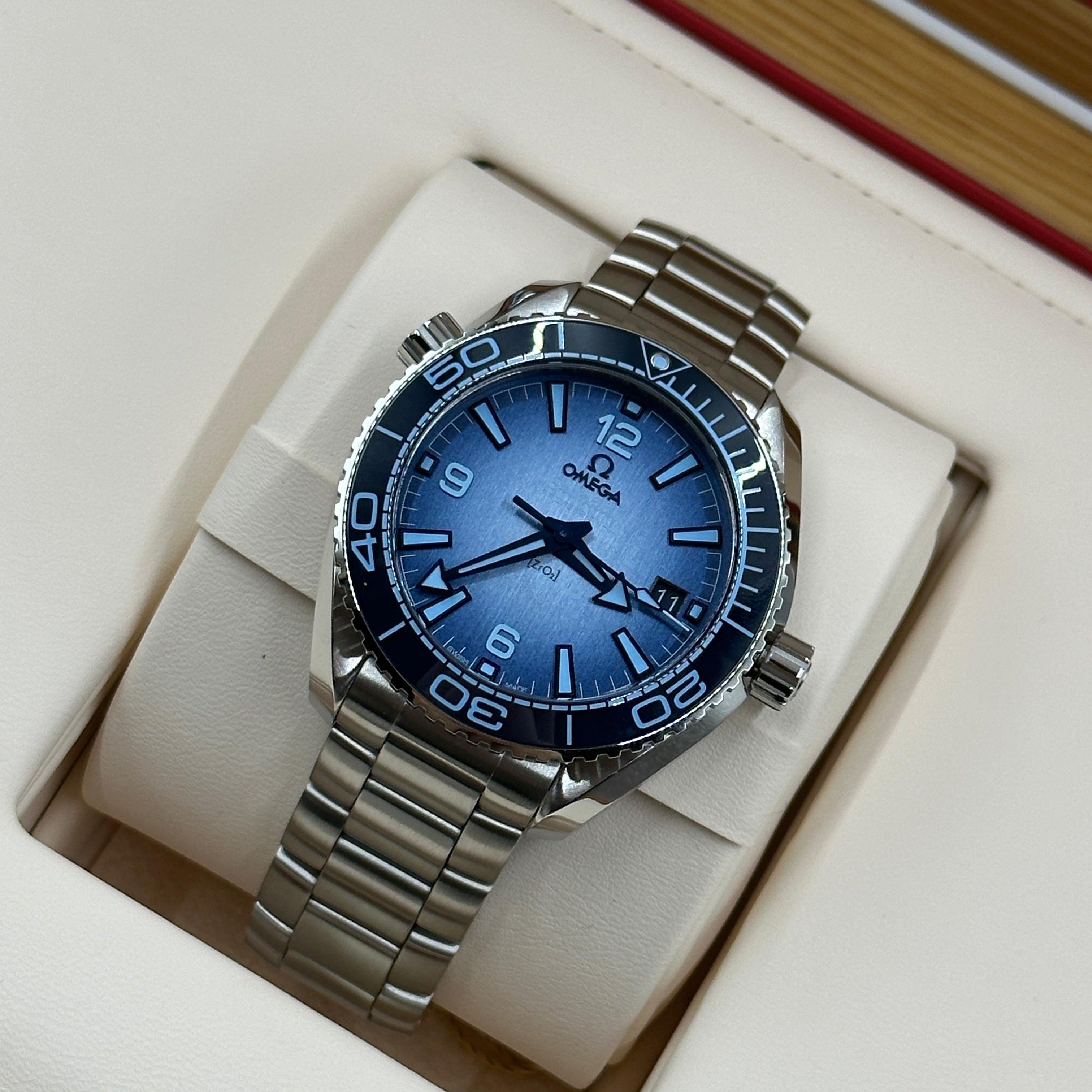 Omega Seamaster Planet Ocean 600m Co-axial Master Summer Blue 215.30.40.20.03.002
