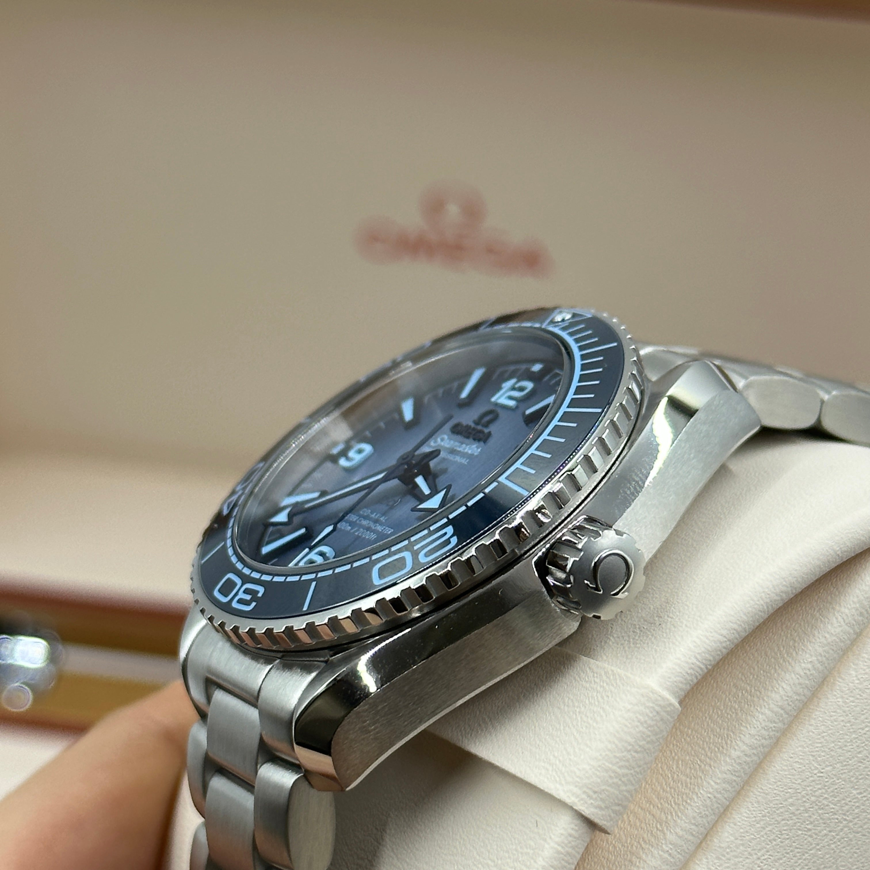 Omega Seamaster Planet Ocean 600m Co-axial Master Summer Blue 215.30.40.20.03.002