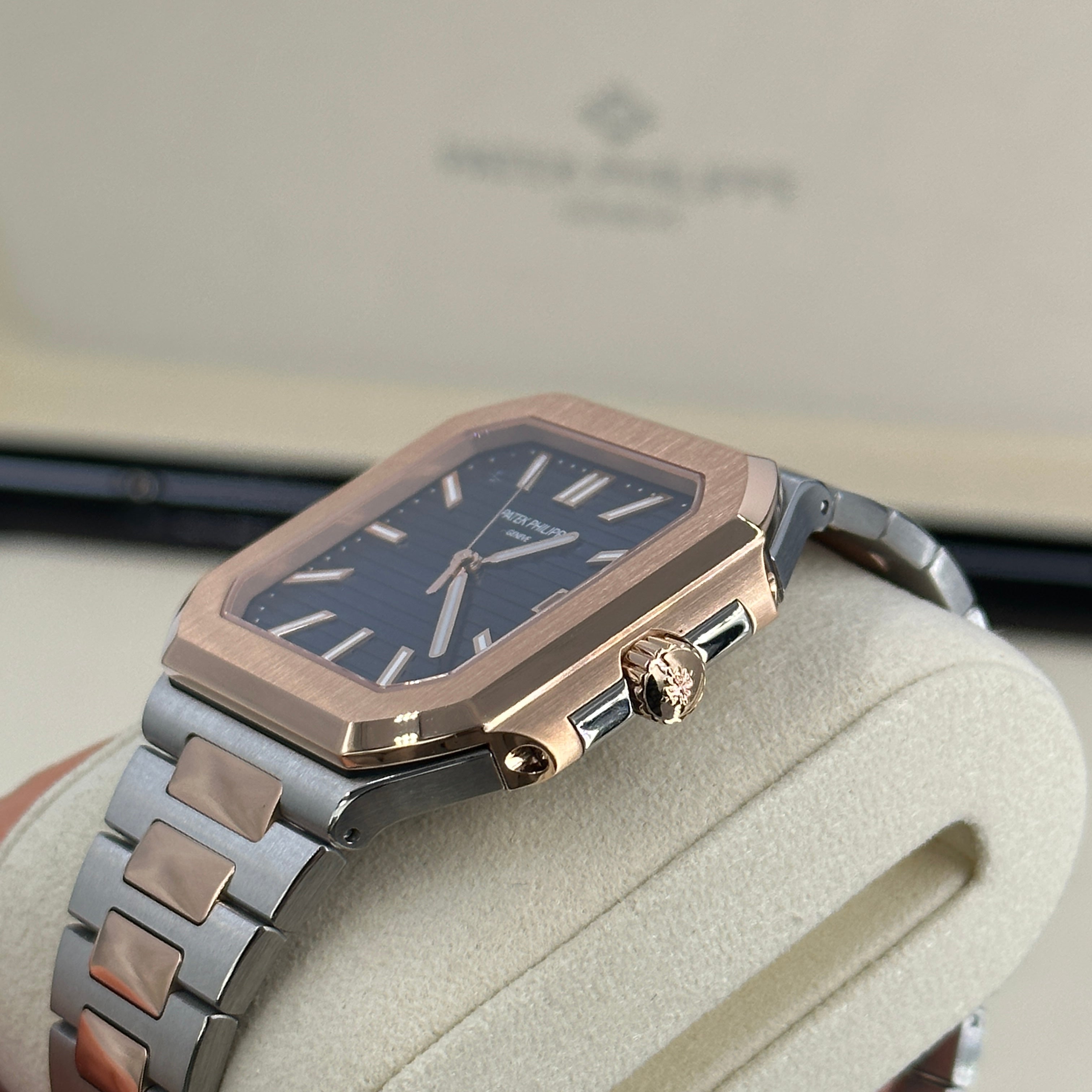 Patek Philippe Cubitus  5821/1AR-001