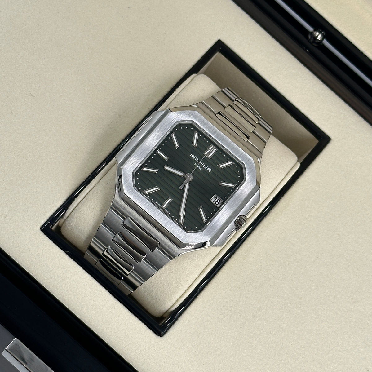 Patek Philippe Cubitus 5821/1A-001 2026