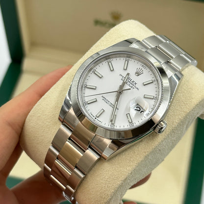 Rolex Datejust 41 126300 White Oyster
