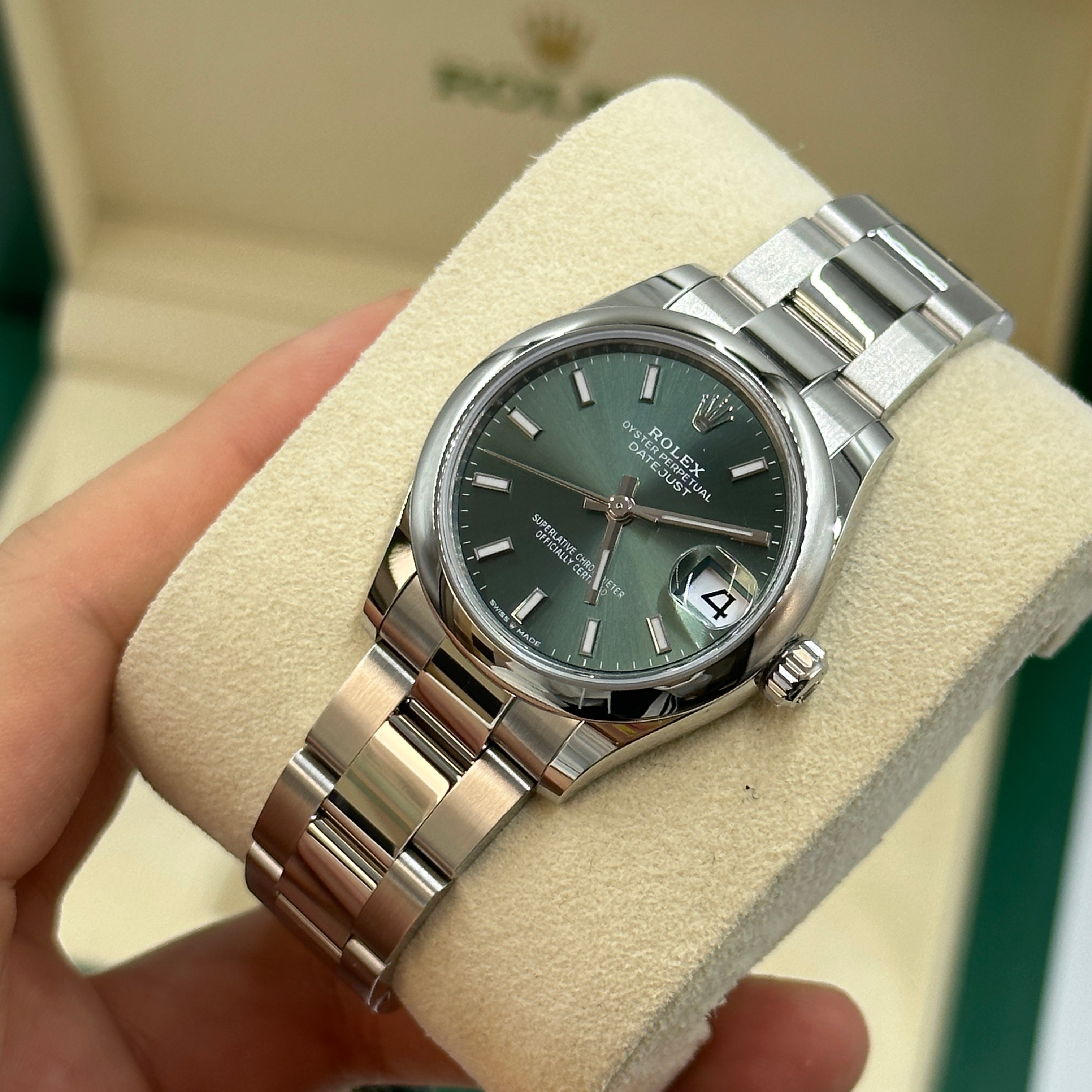 Rolex Sky-Dweller 336394 Green Oyster
