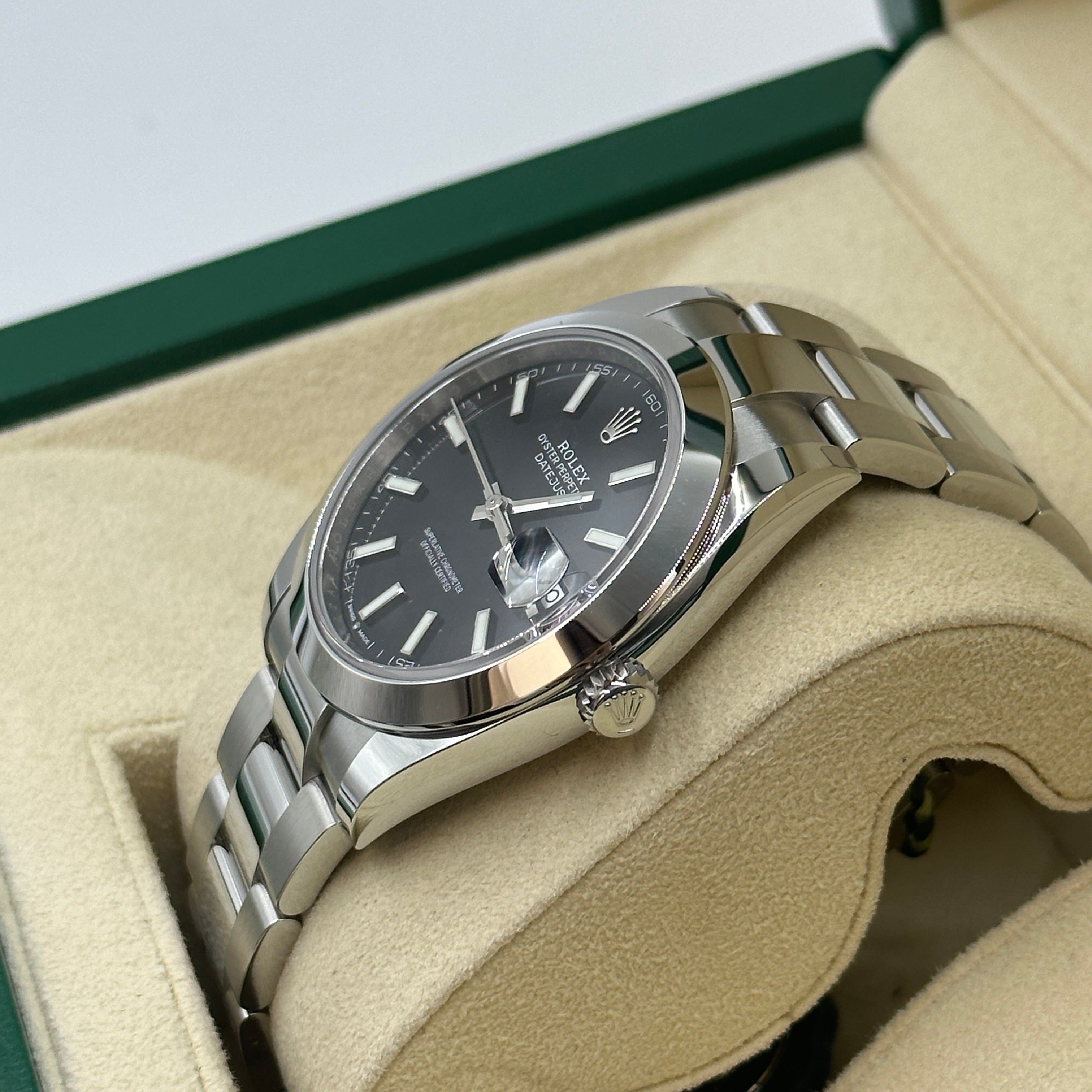 Rolex Datejust 41 126300 Black Index Oyster 2025