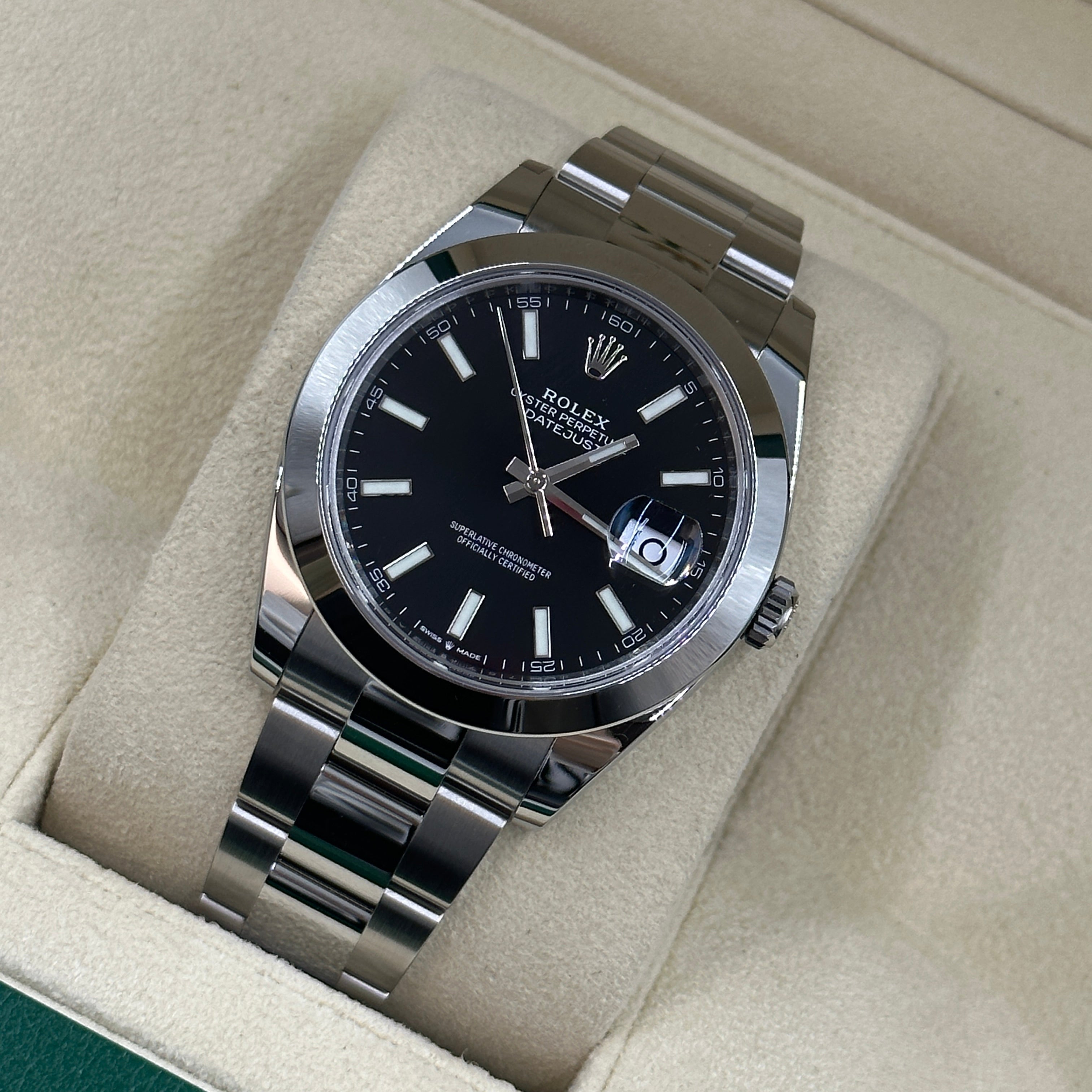 Rolex Datejust 41 126300 Black Index Oyster 2025