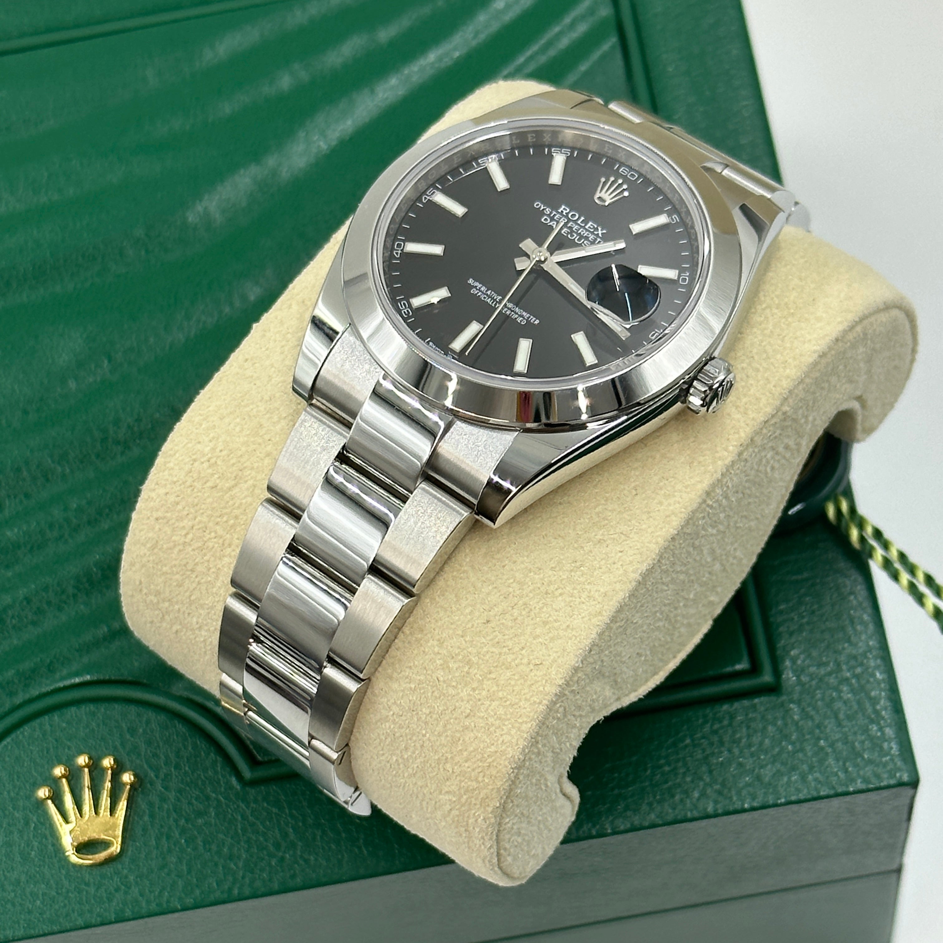 Rolex Datejust 41 126300 Black Index Oyster 2025