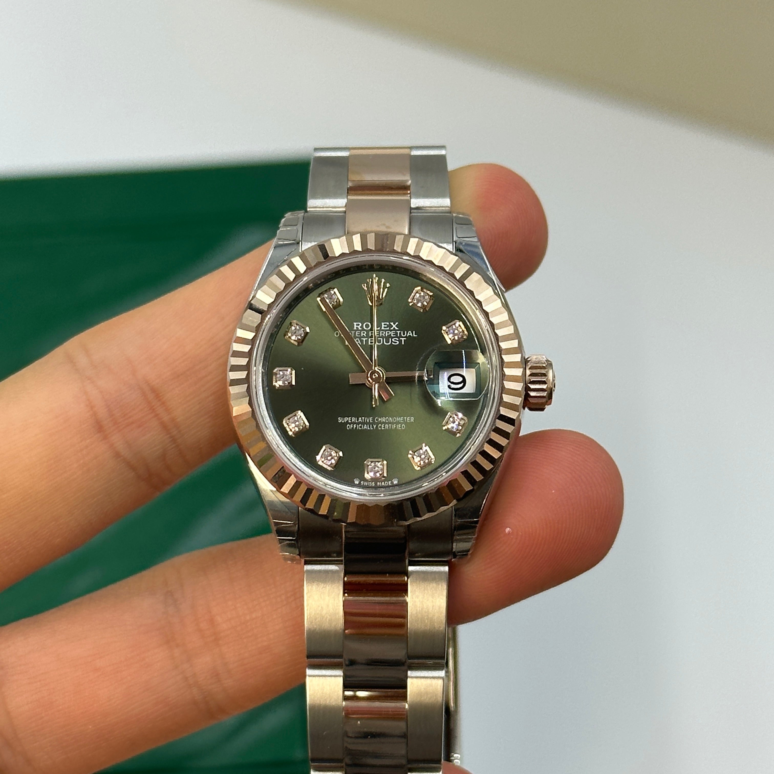 Rolex Lady-Datejust 28 279171G Green Oyster 2025