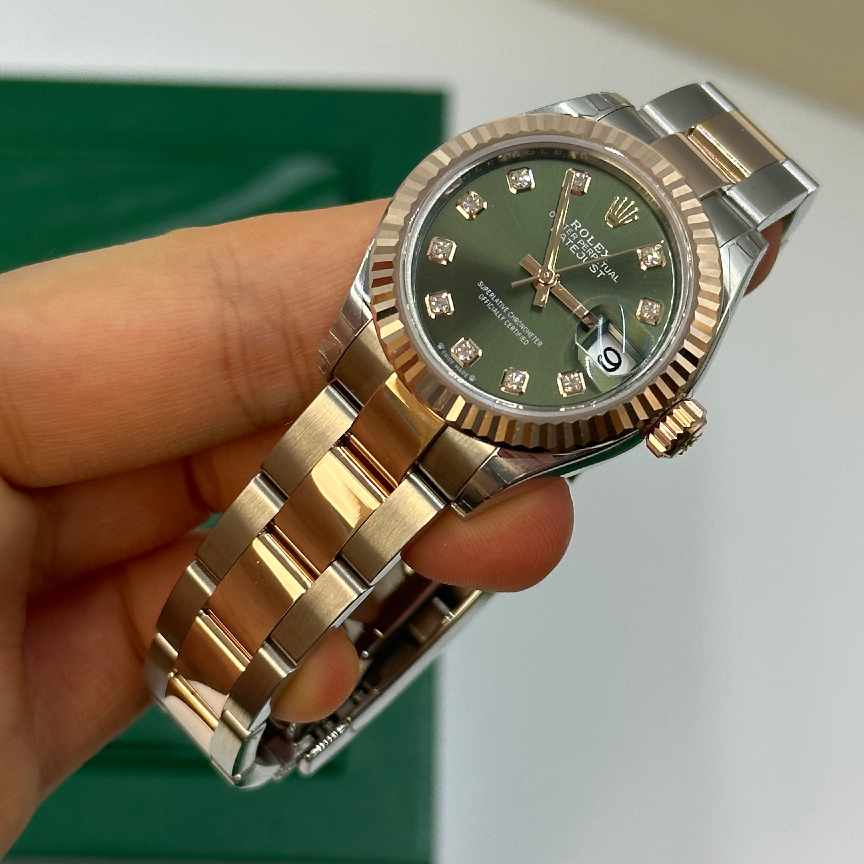 Rolex Lady-Datejust 28 279171G Green Oyster 2025