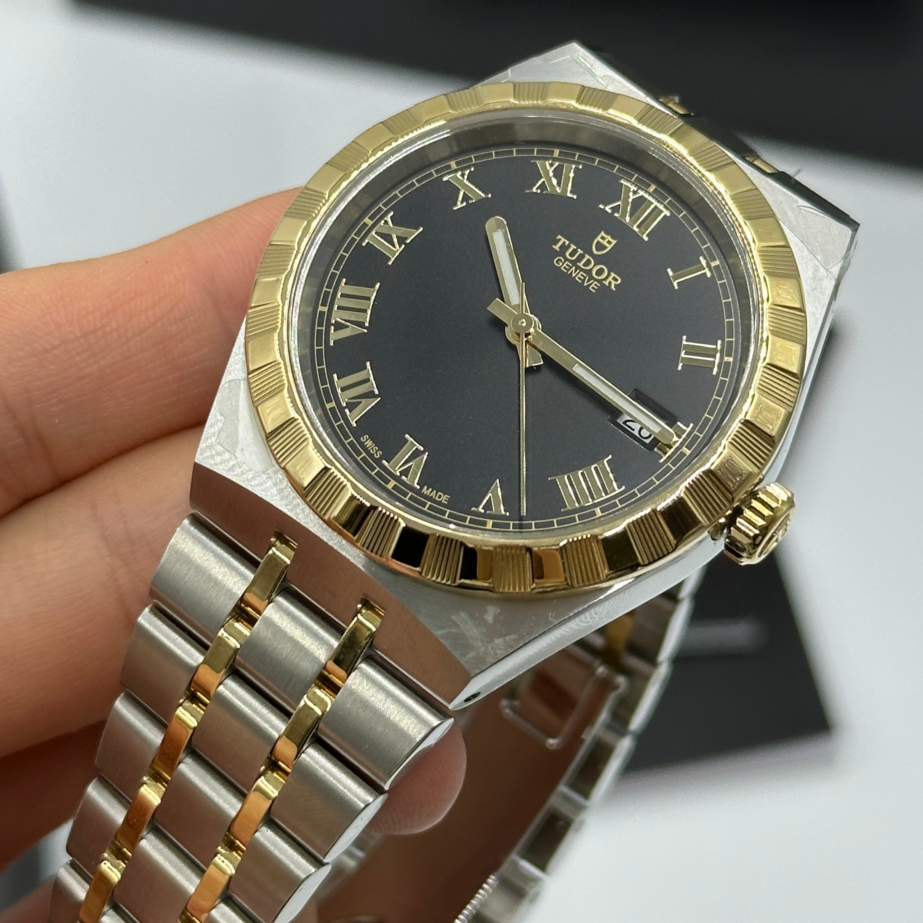 Tudor Royal 28503-0006 Black Roman