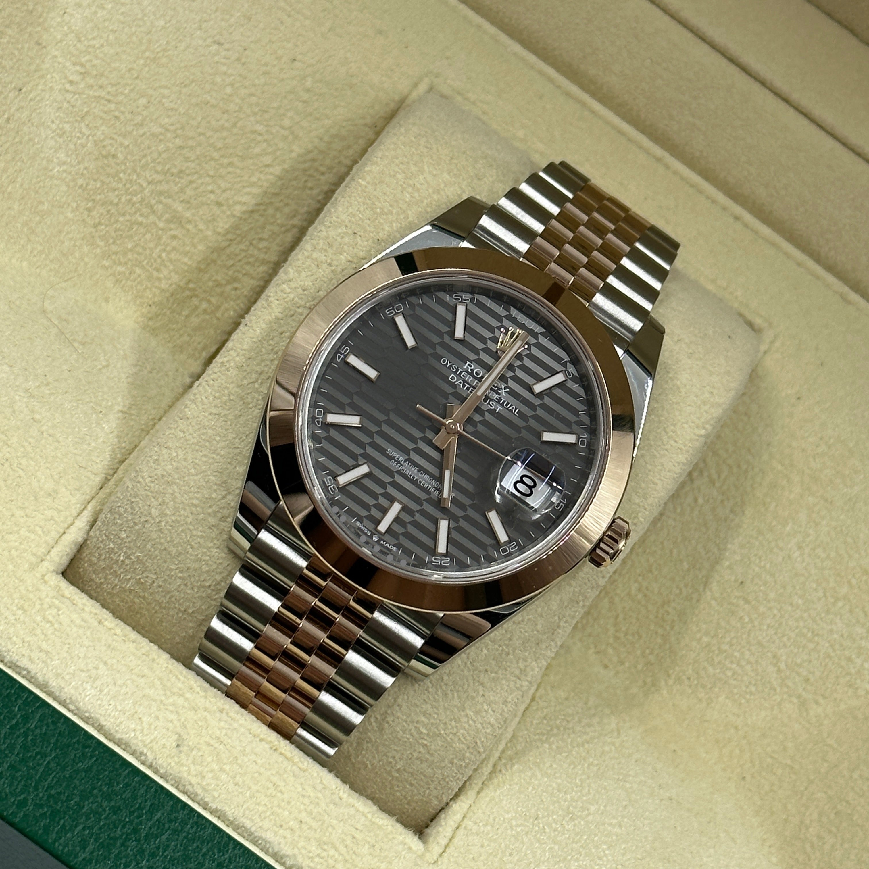 Rolex Datejust 41 126301 Grey Fluted Jubilee 2024