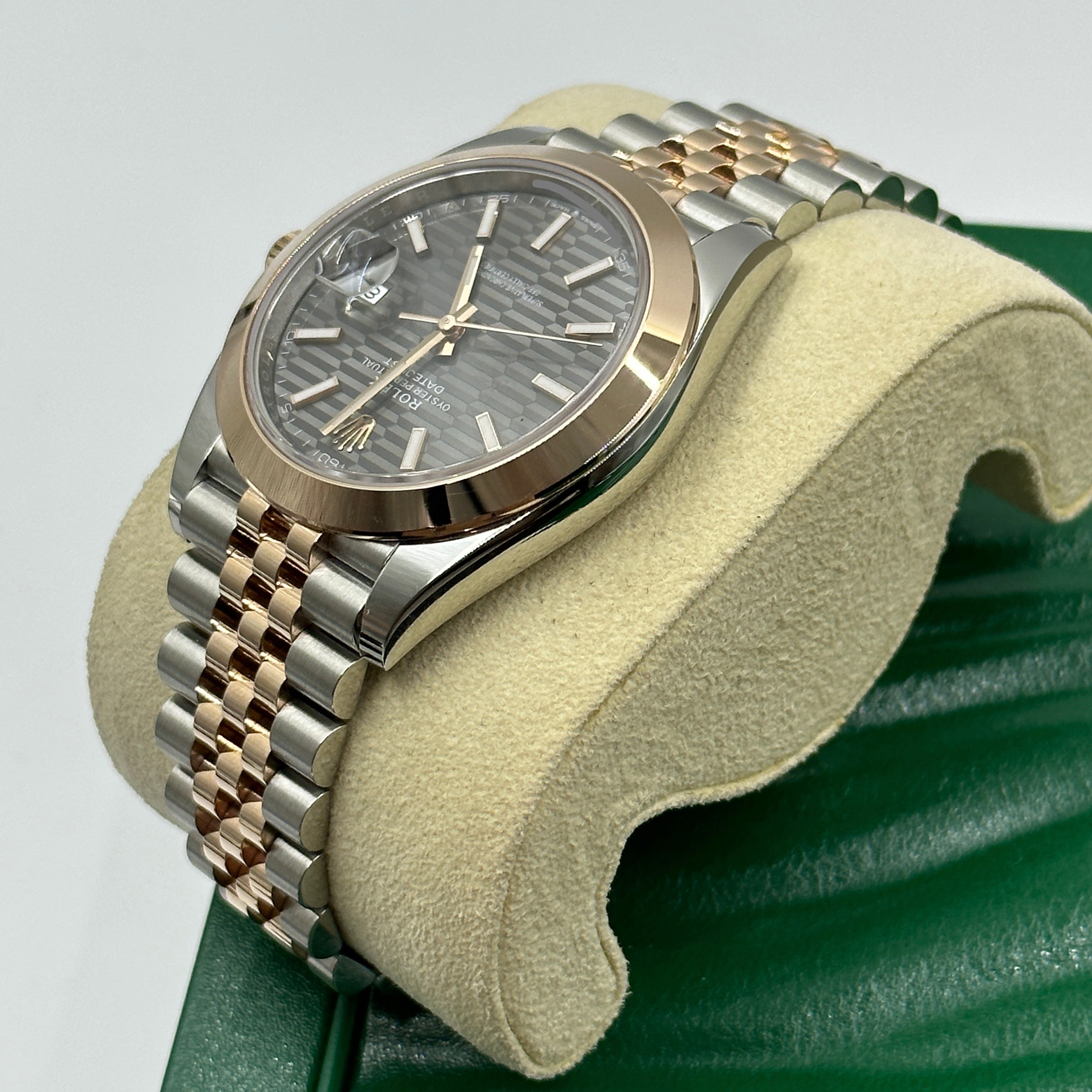 Rolex Datejust 41 126301 Grey Fluted Jubilee 2024