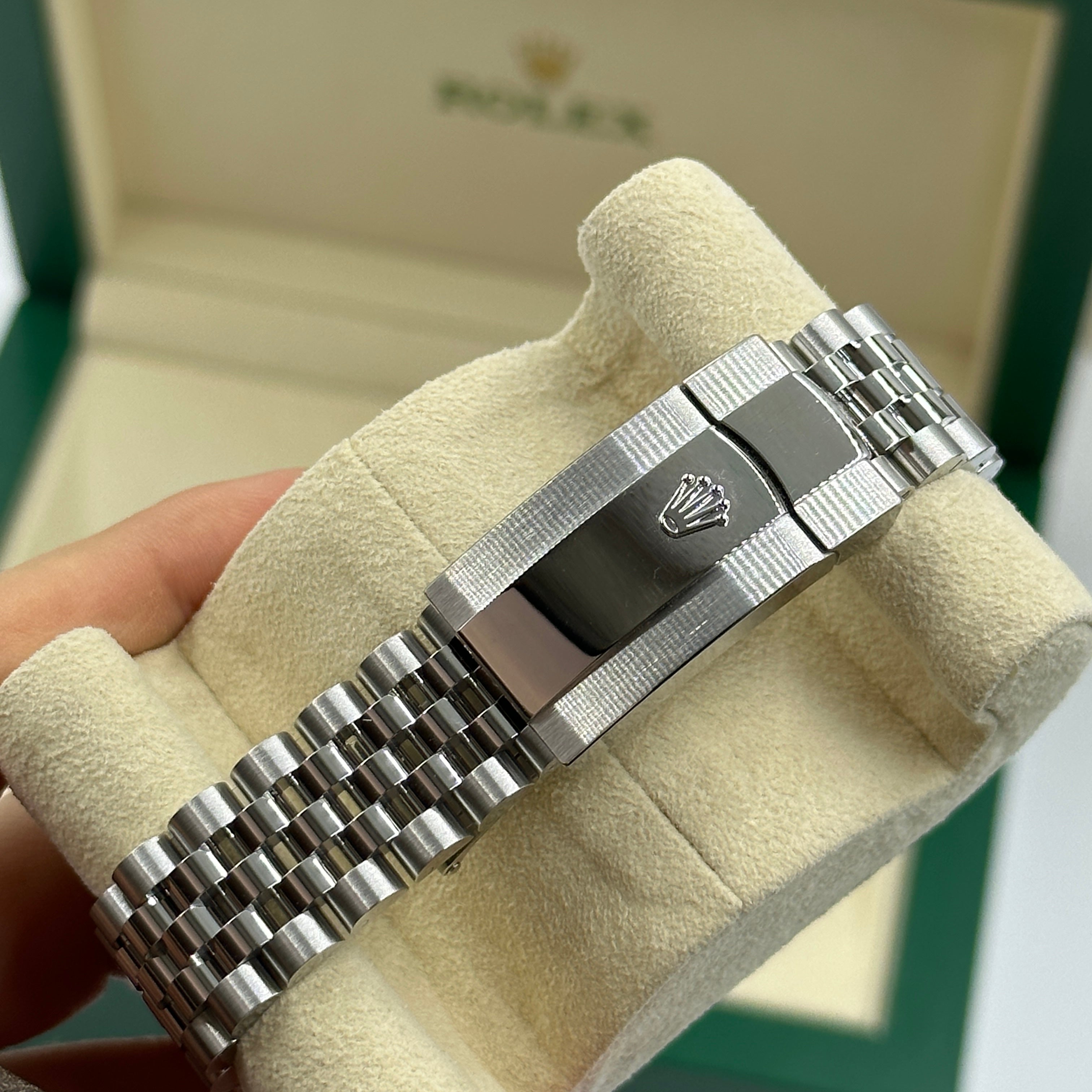 Rolex Datejust 36 126234Ng White Jubilee 2025