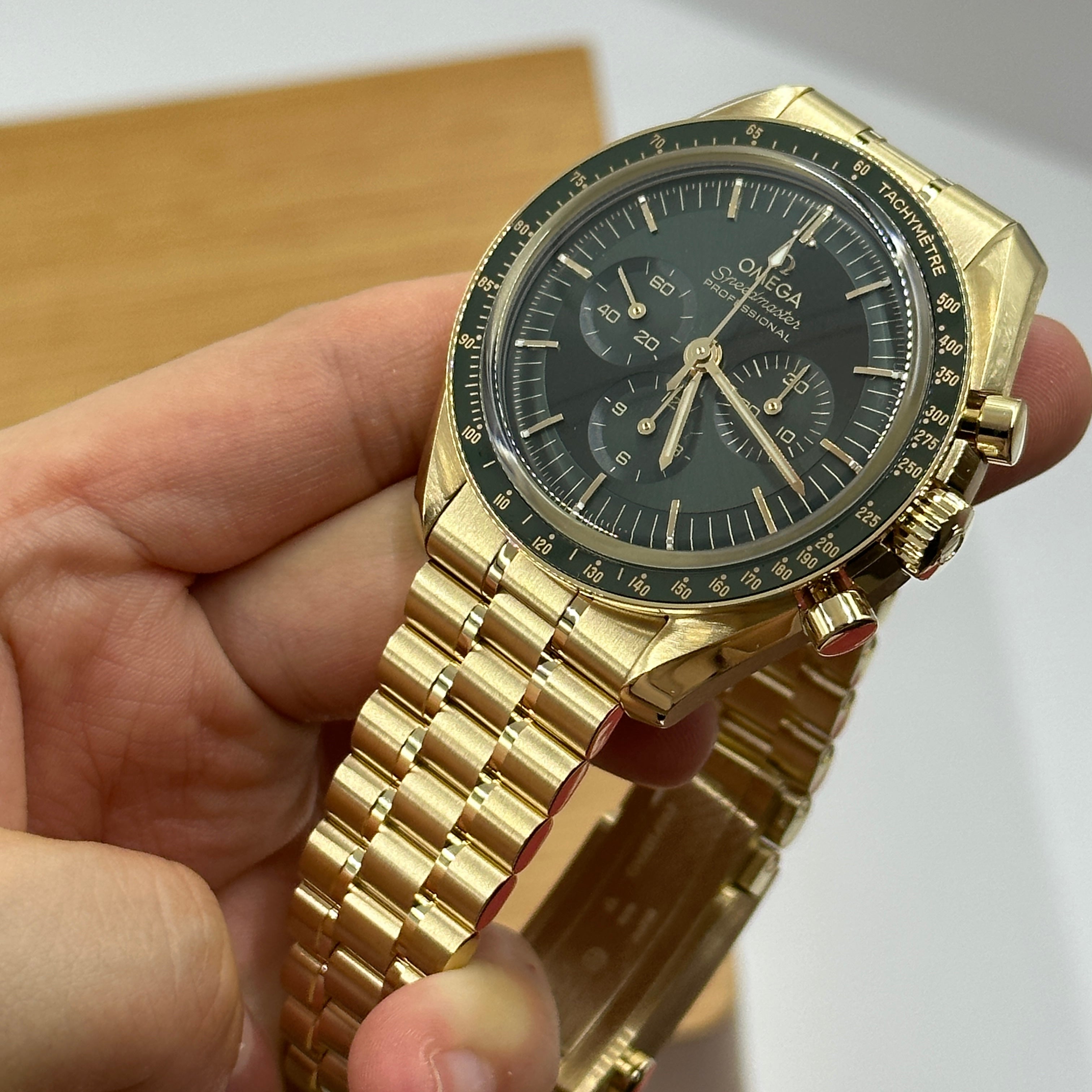 Omega Speedmaster Moonwatch Professiona 310.60.42.50.10.001