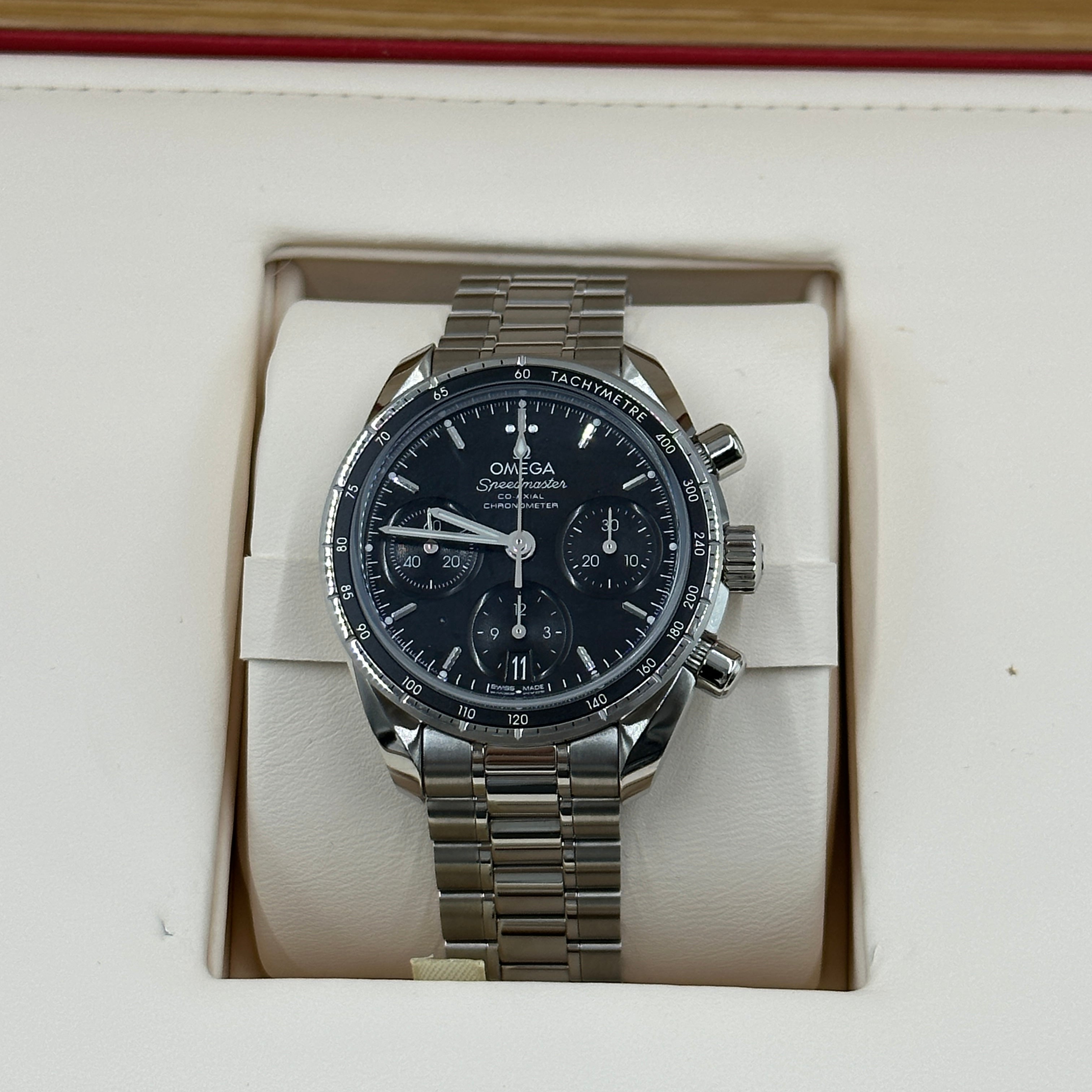 Omega Speedmaster 38 324.30.38.50.01.001