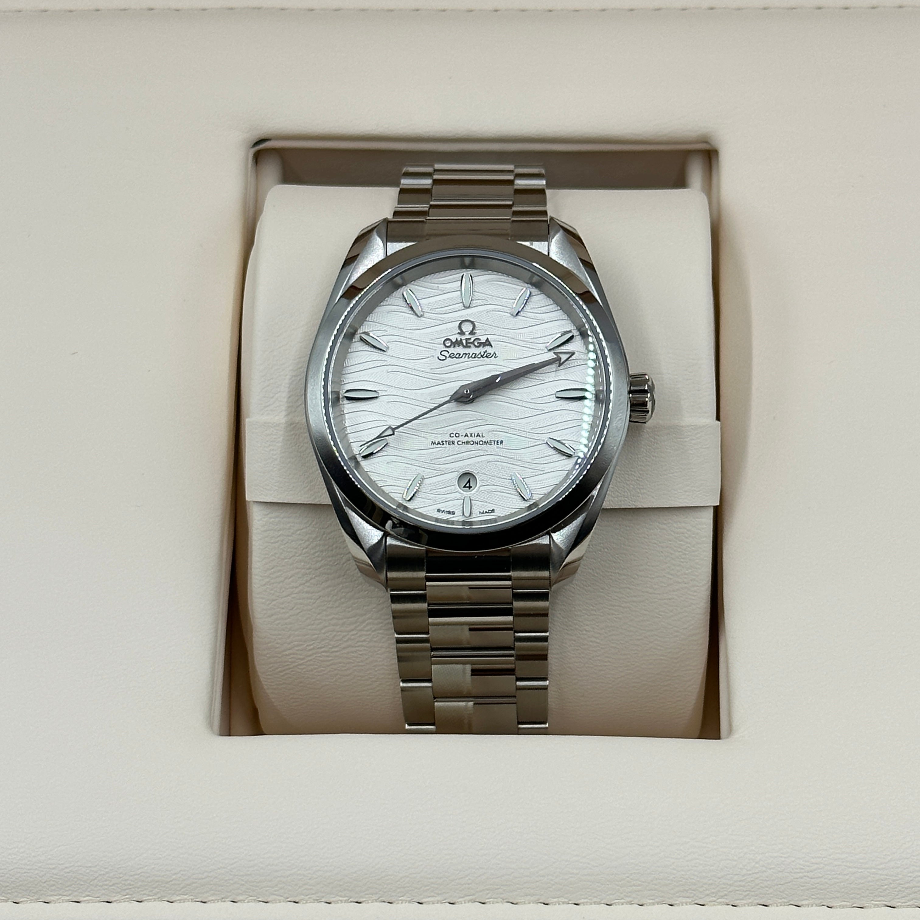 Omega - 220.10.38.20.02.003 Seamaster Aqua Terra 150M Master Chronometer 38