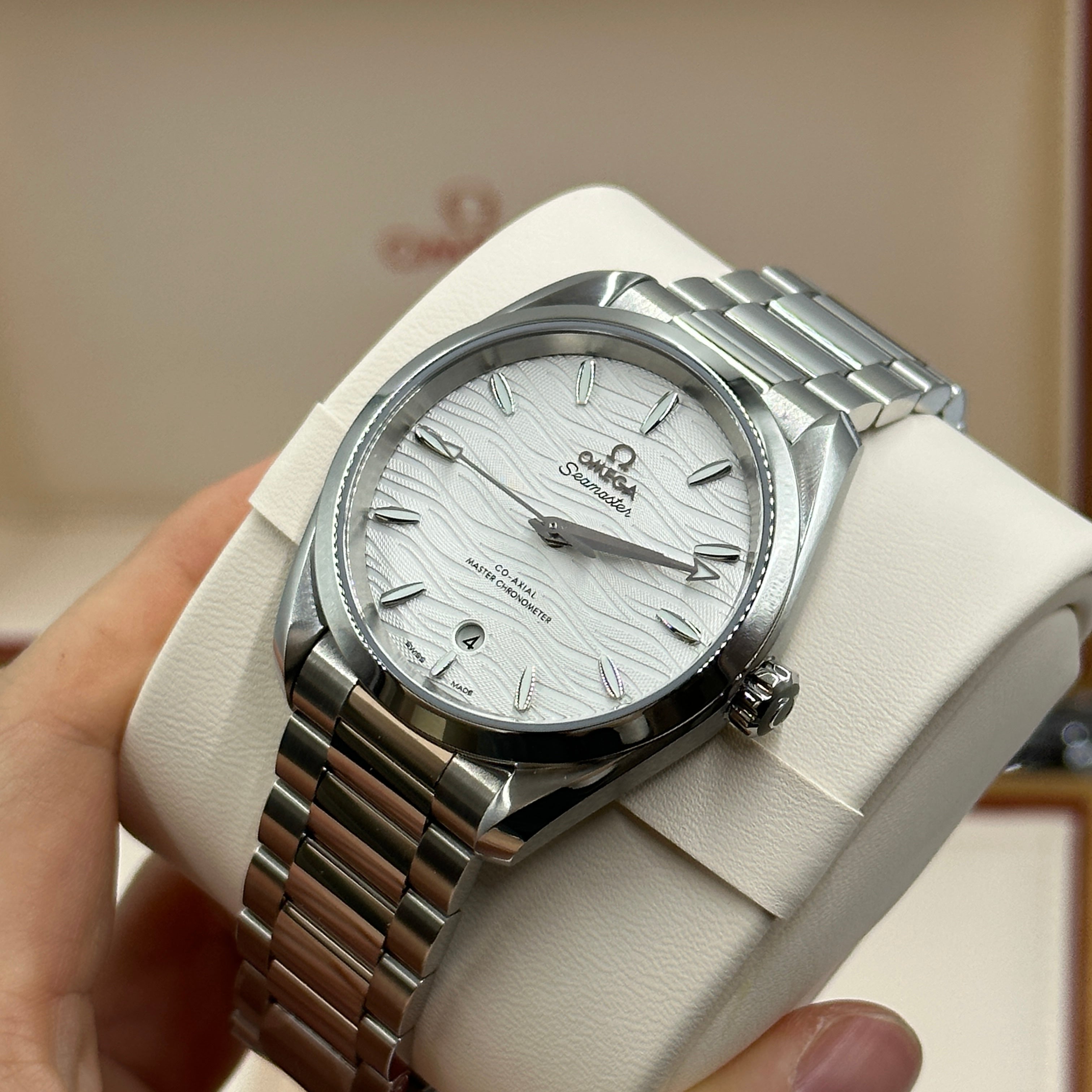 Omega - 220.10.38.20.02.003 Seamaster Aqua Terra 150M Master Chronometer 38