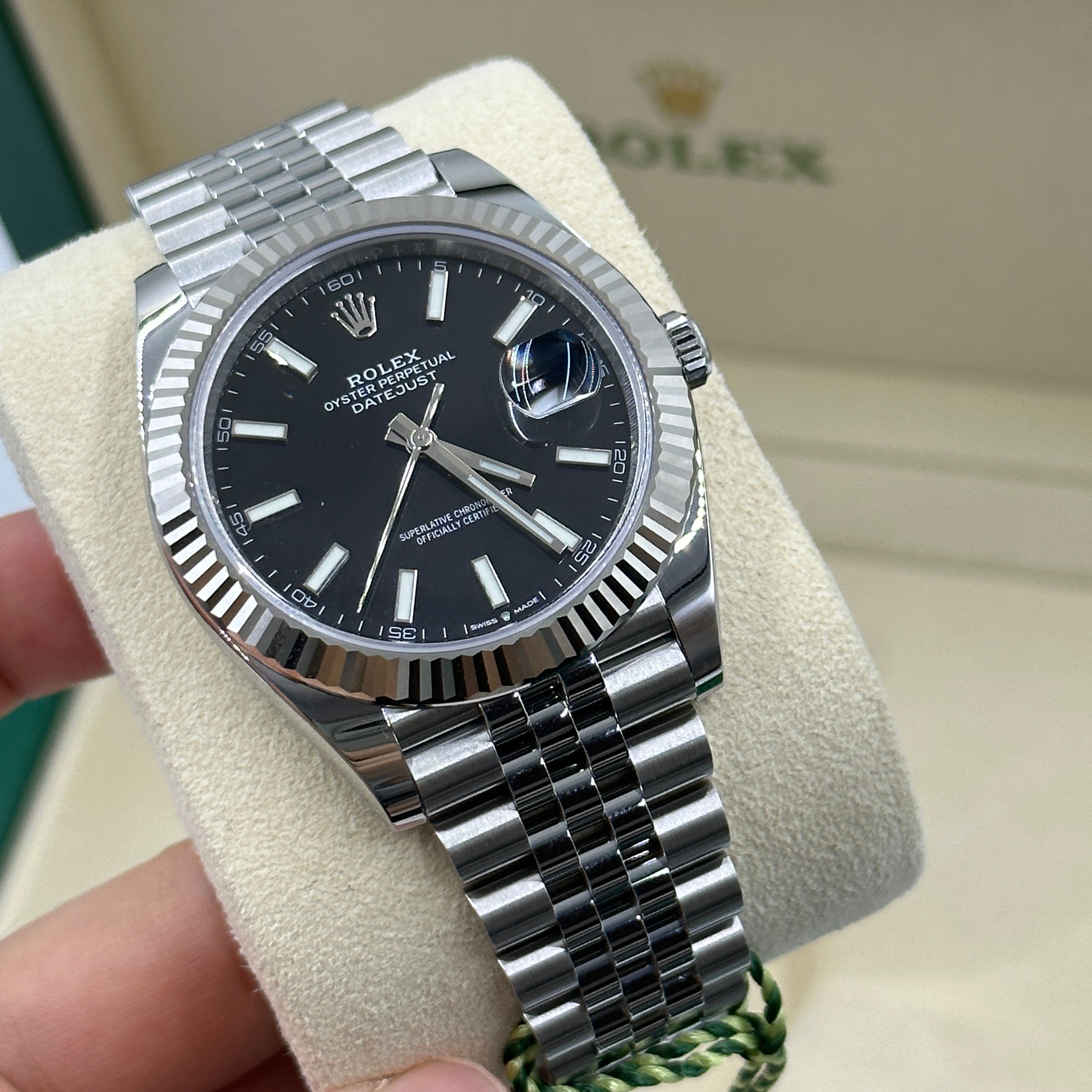 Rolex Datejust 41 126334 Black Index Jubilee 2025