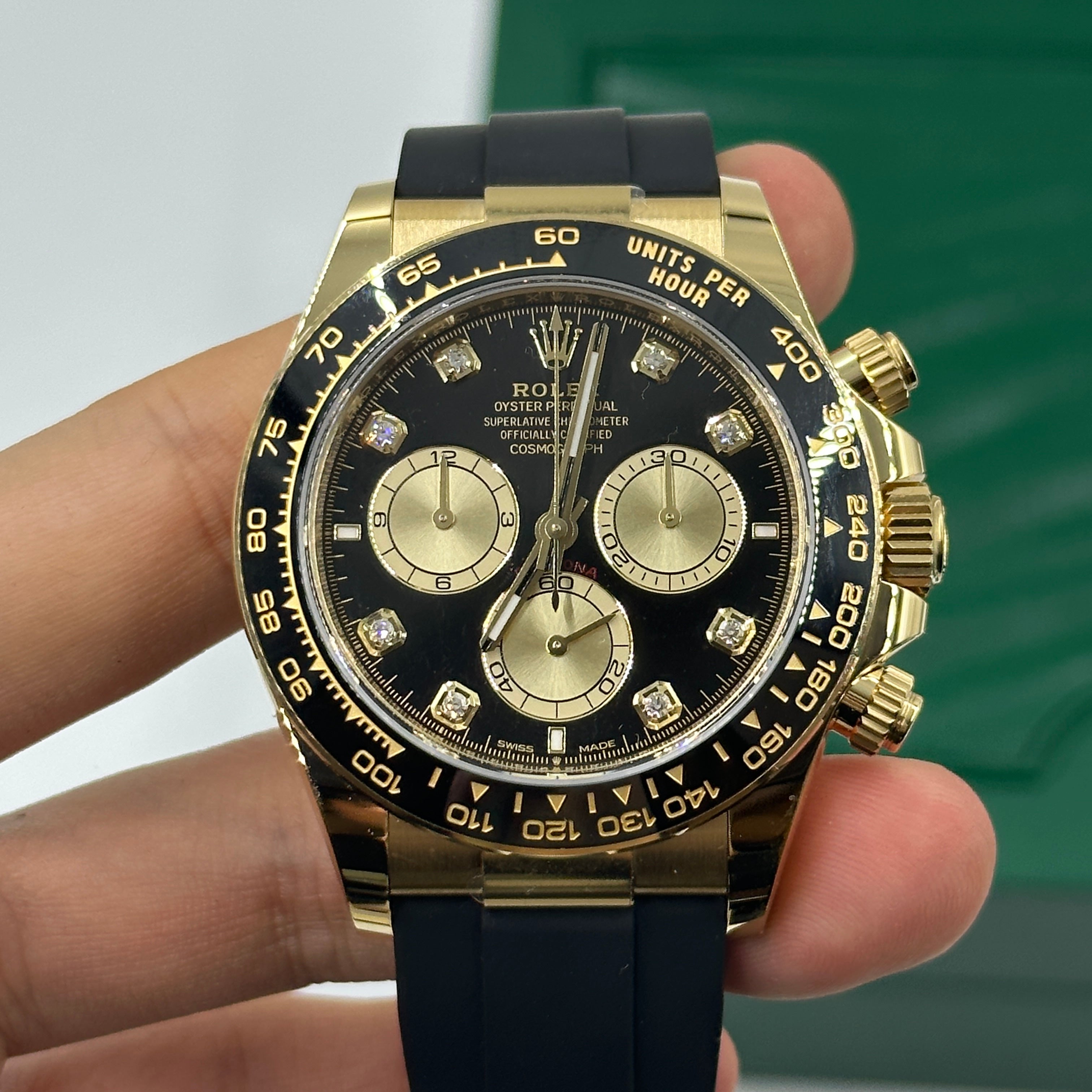 Rolex Cosmograph Daytona 126518 Bright black and golden set with diamonds