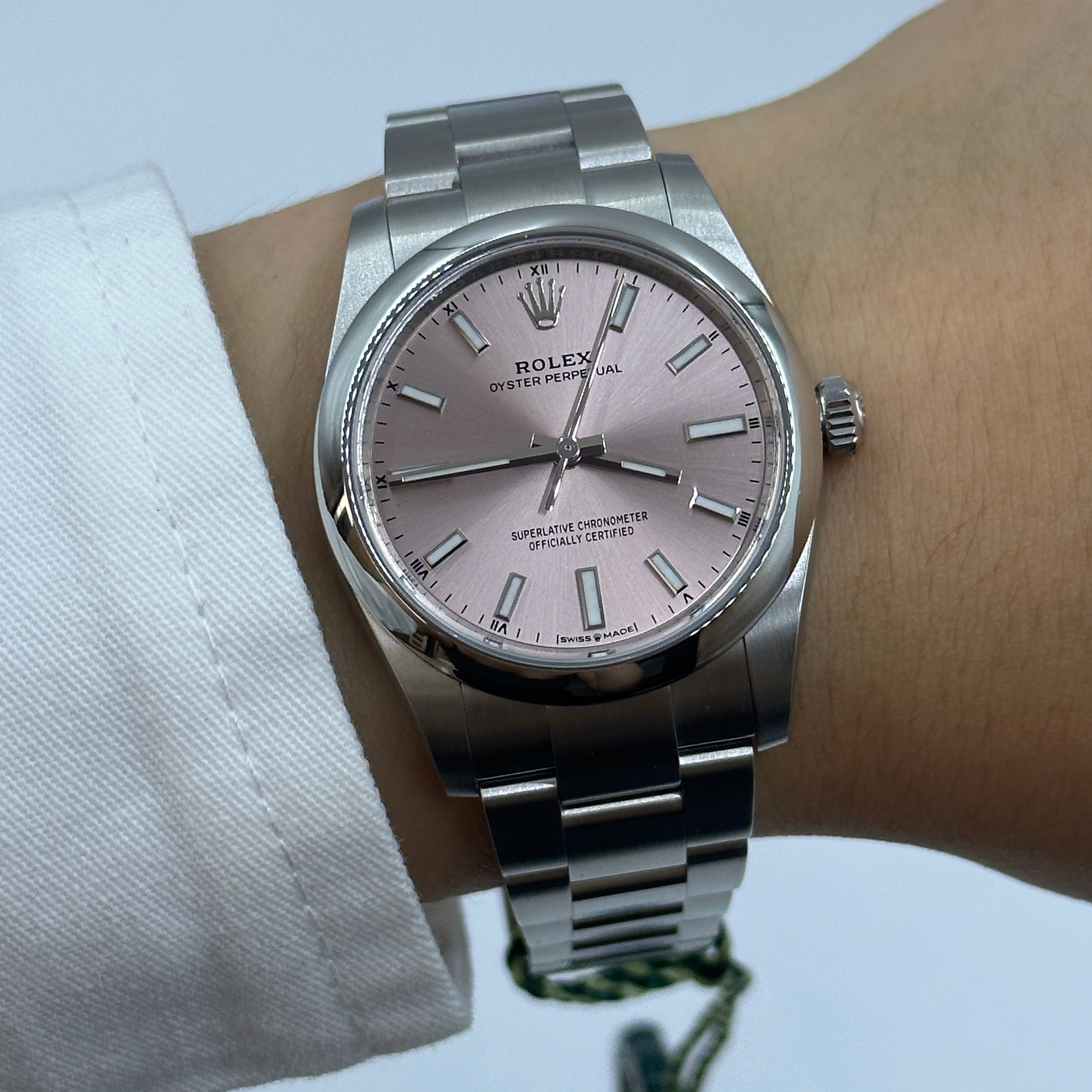 Rolex Oyster Perpetual 34 124200 Pink 2025