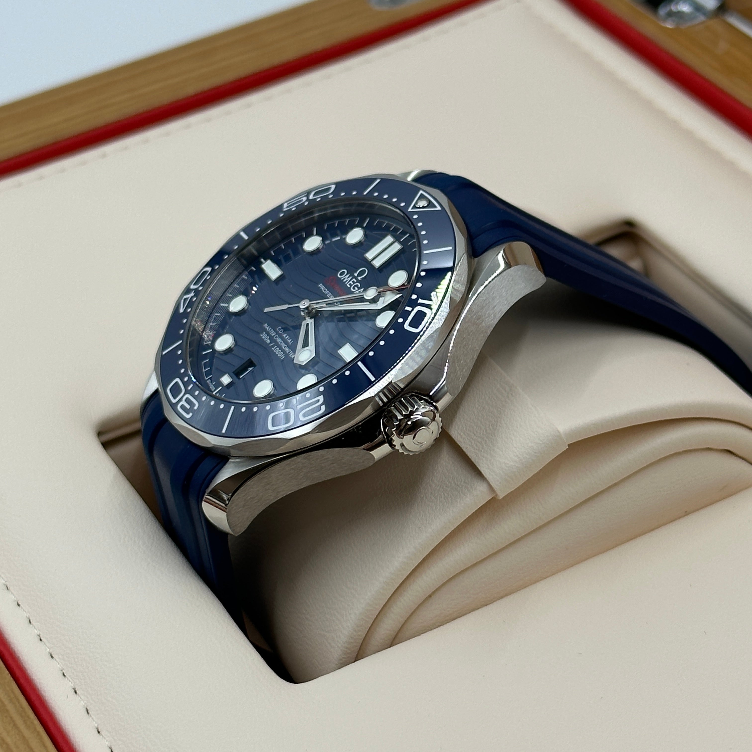 Omega Seamaster Diver 300 M 210.32.42.20.03.001